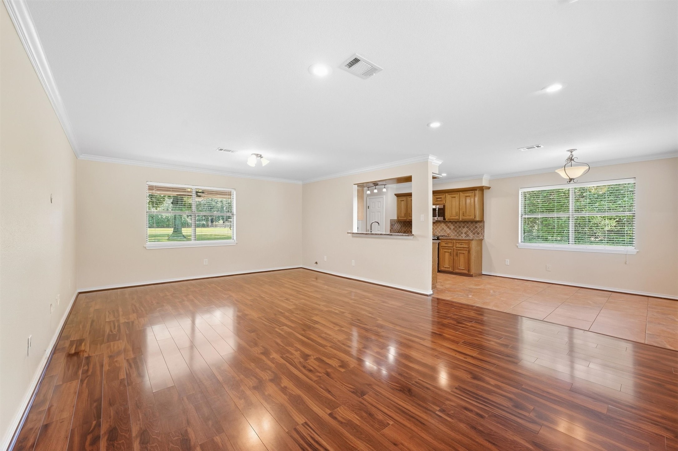 7321 Root Road Property Photo 17