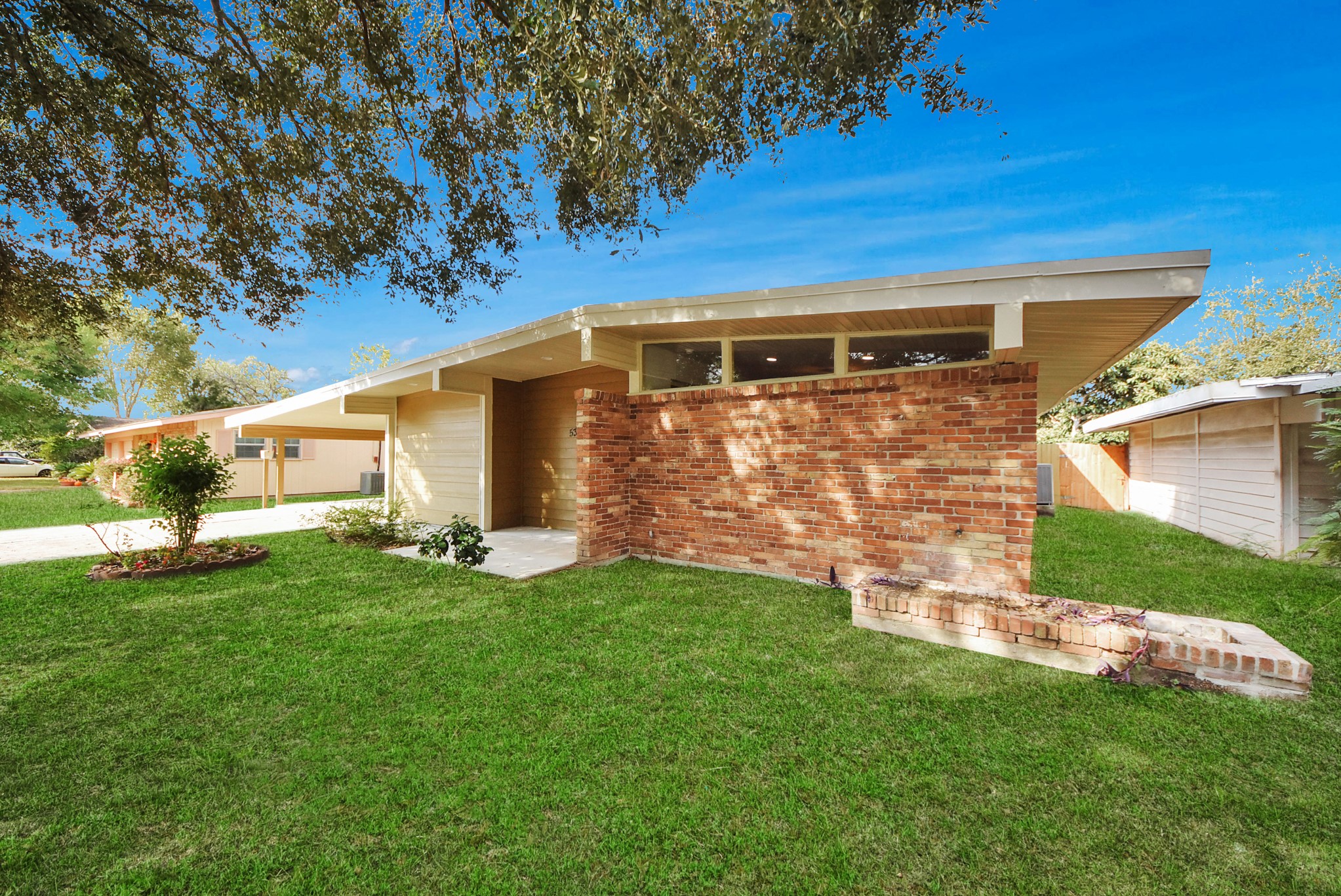 5326 Heatherbrook Drive Property Photo 3