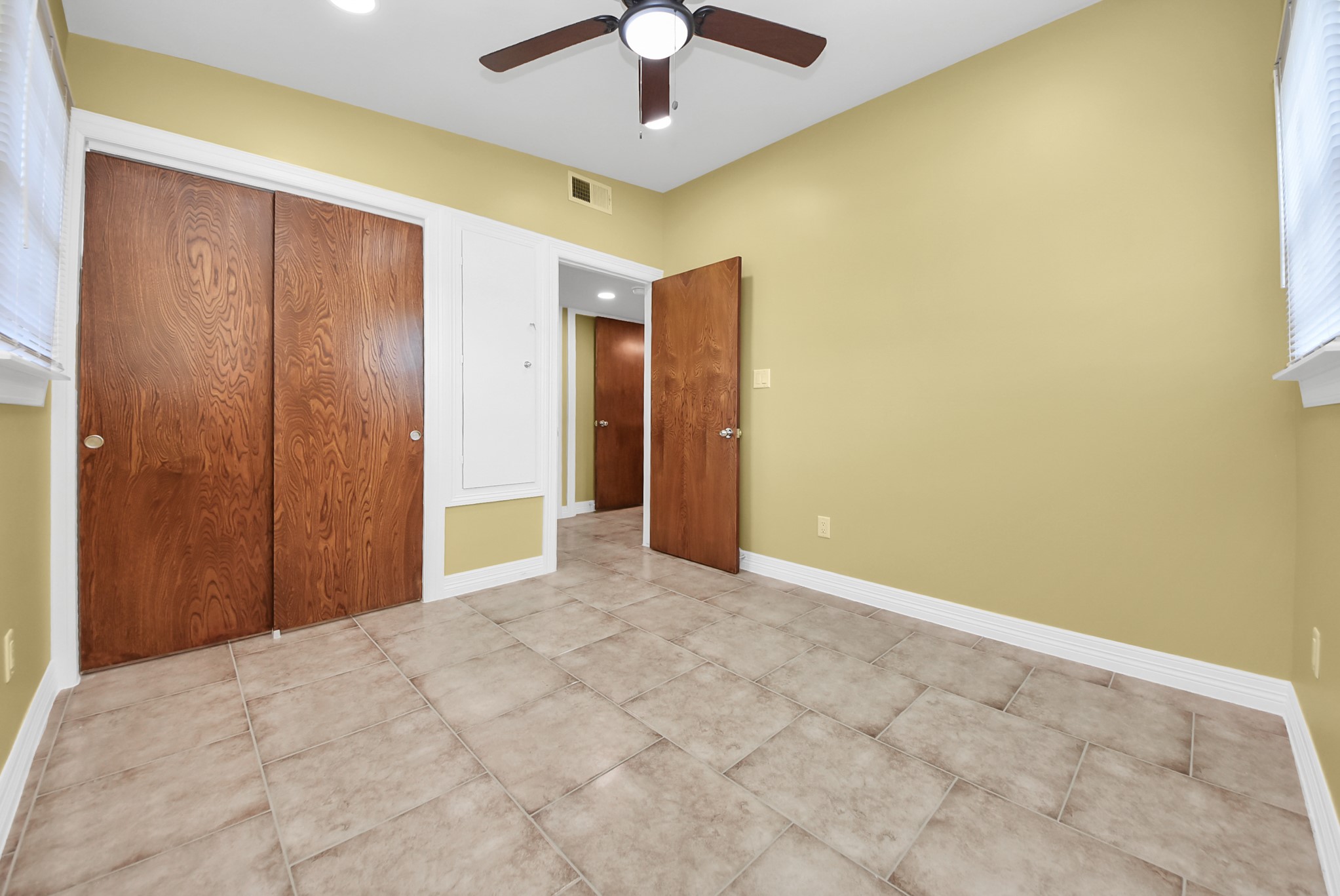5326 Heatherbrook Drive Property Photo 28