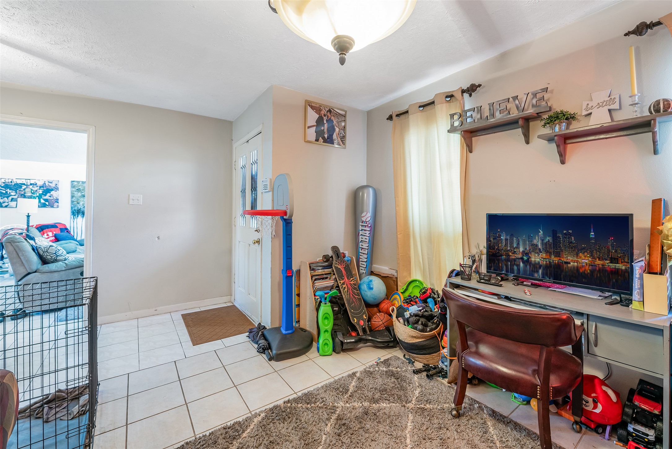 10827 Braes Forest Drive Property Photo 5