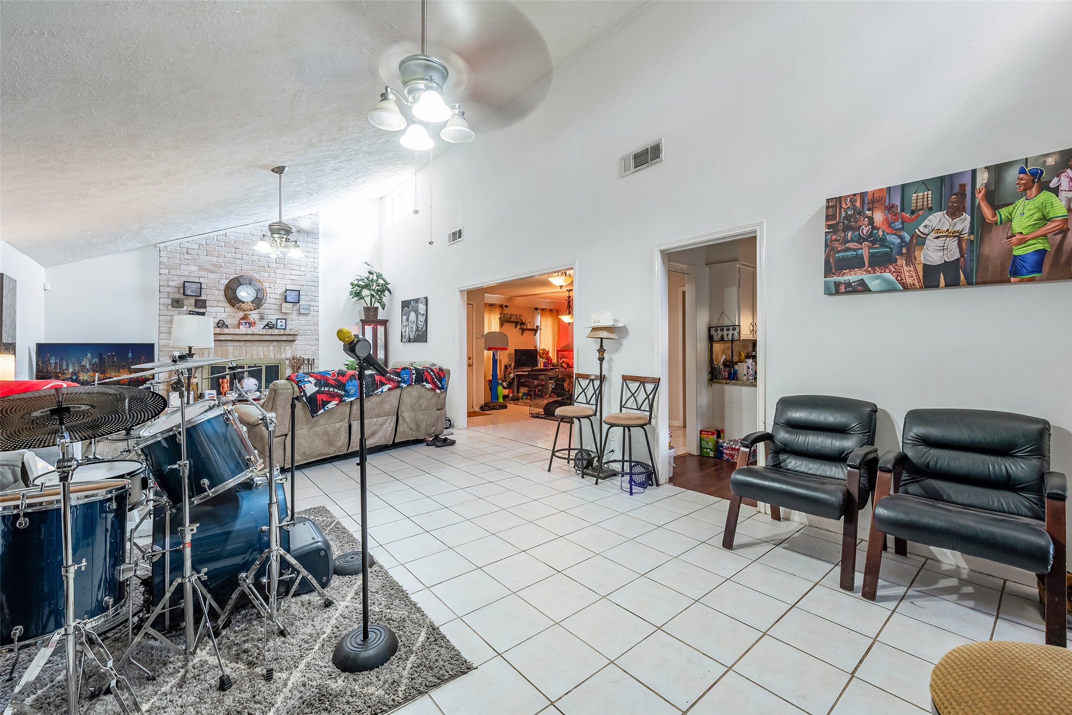 10827 Braes Forest Drive Property Photo 7