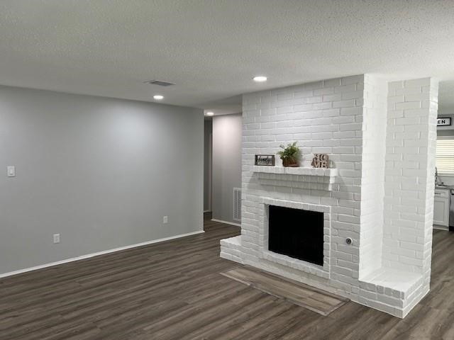 7502 Trabajo Drive Property Photo 4