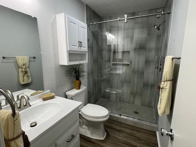 7502 Trabajo Drive Property Photo 14