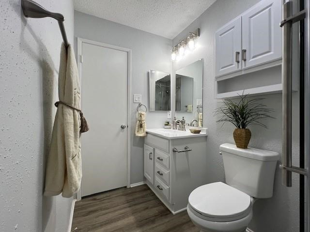 7502 Trabajo Drive Property Photo 15