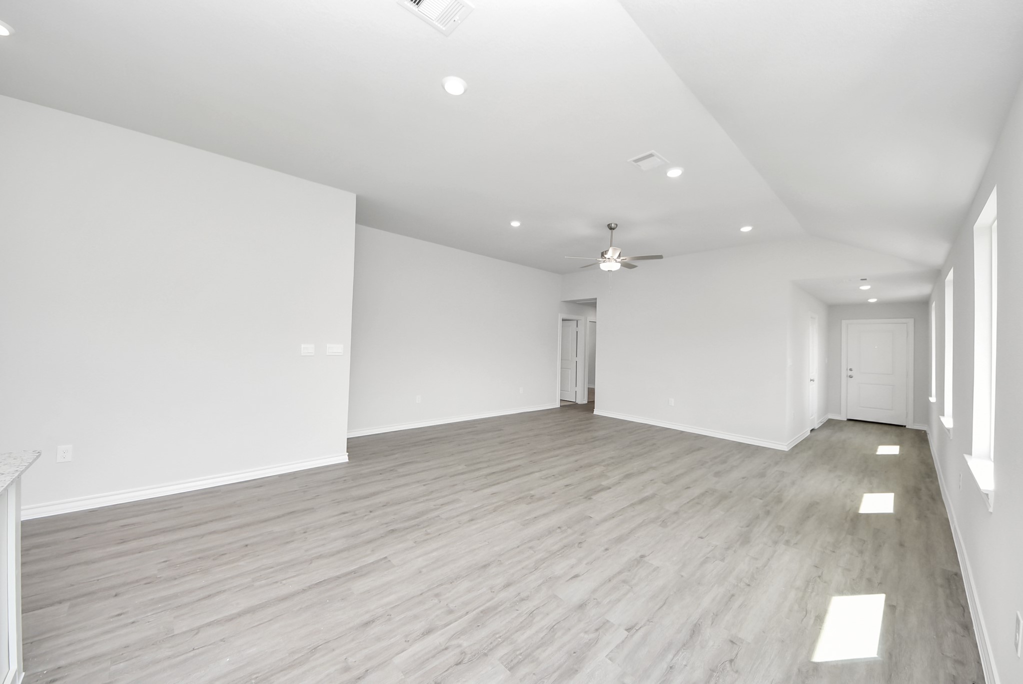 106 County Road 5102 L Property Photo 11
