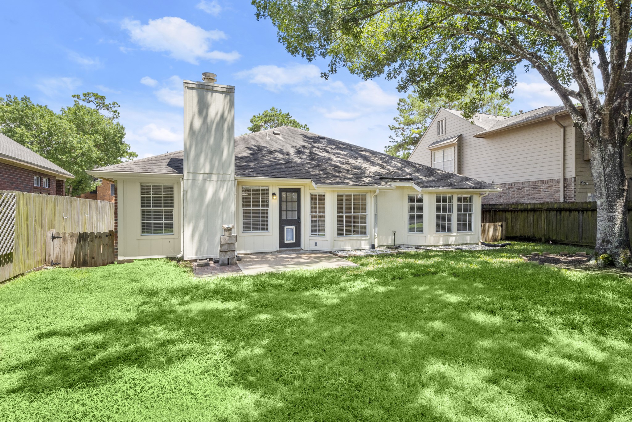 16014 Lakestone Drive Property Photo 23