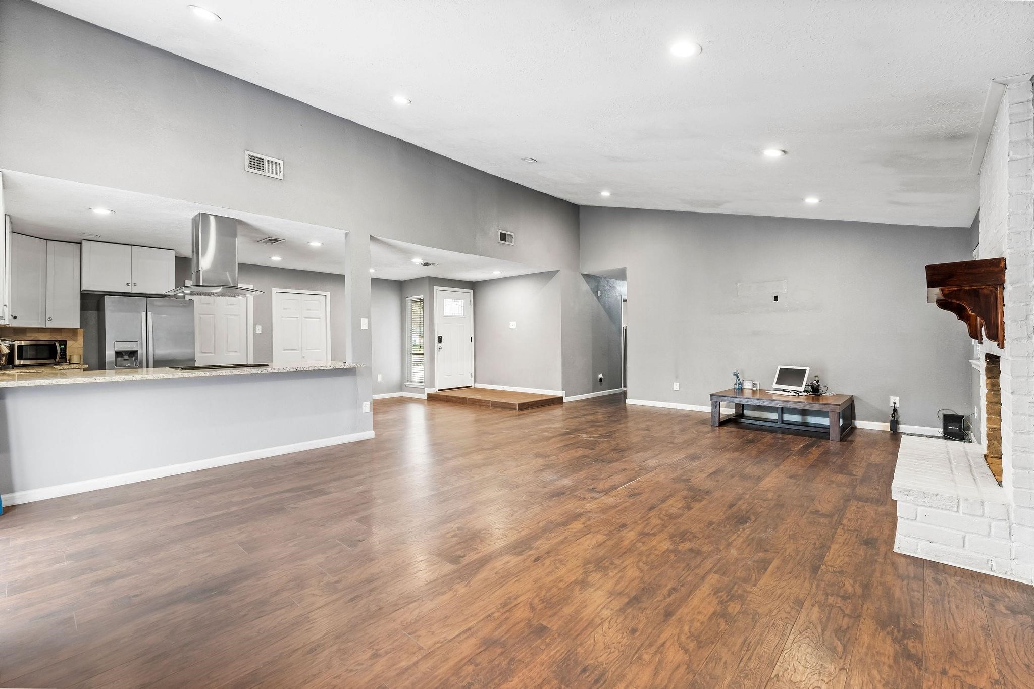23135 Birnam Wood Boulevard Property Photo 8