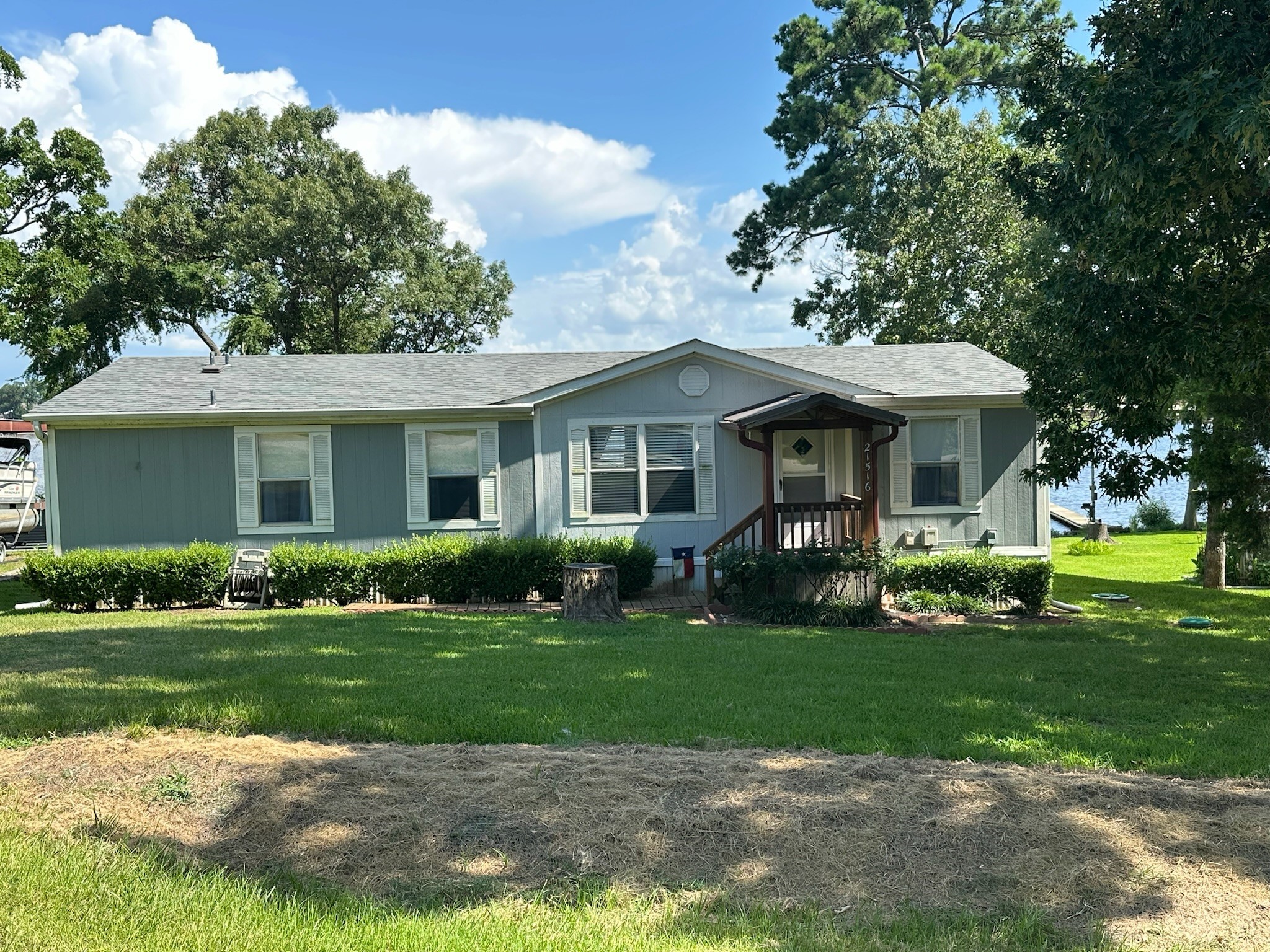 21516 Water Ridge Road Property Photo 1