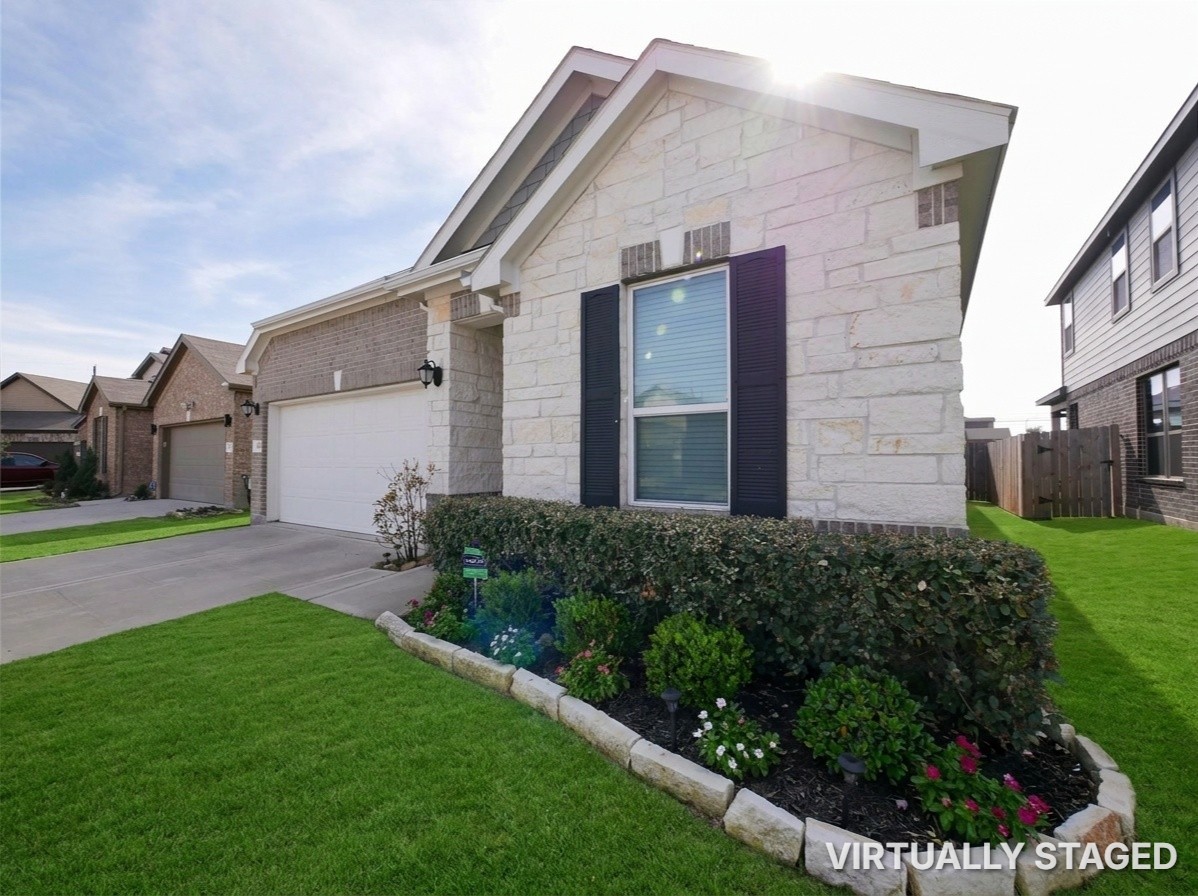 14615 Cypress Creek Landing Drive Property Photo 3