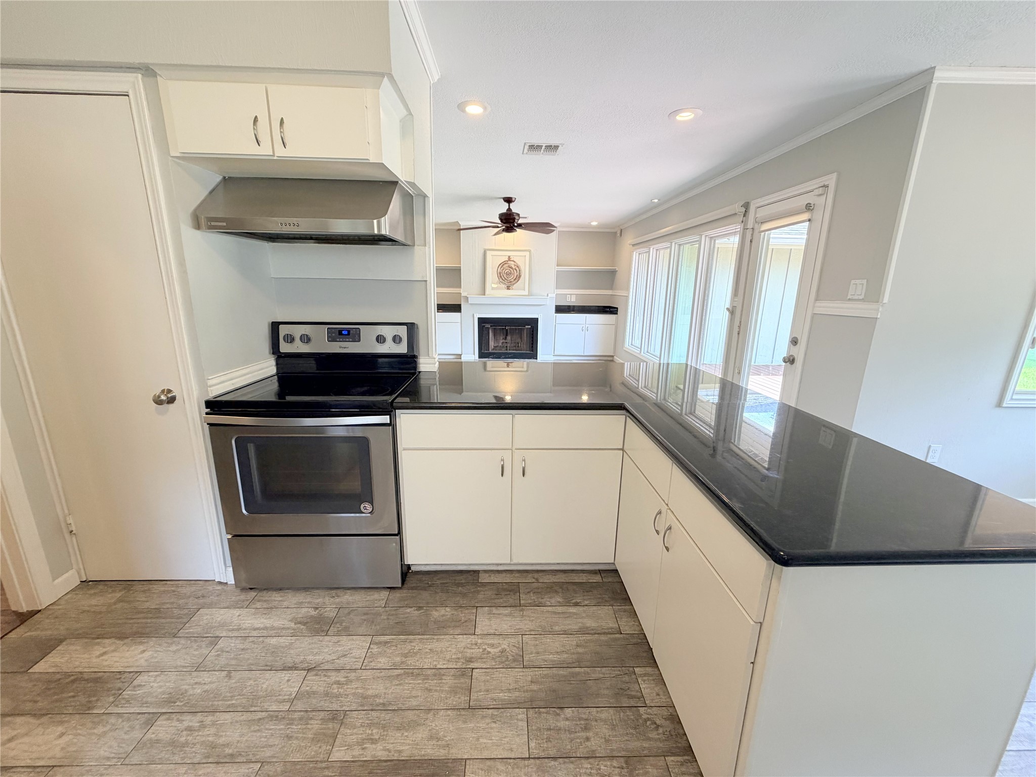 5019 Yarwell Drive Property Photo 15