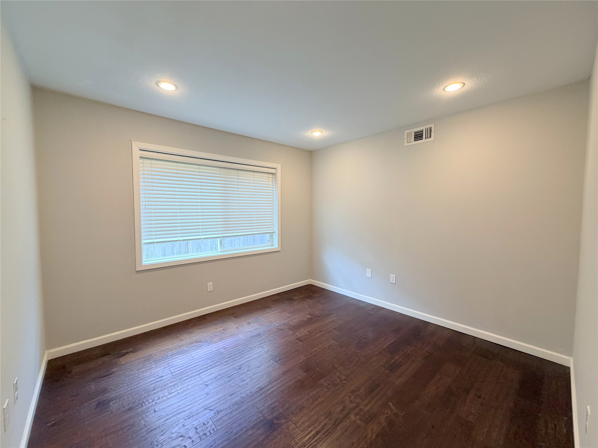 5019 Yarwell Drive Property Photo 28