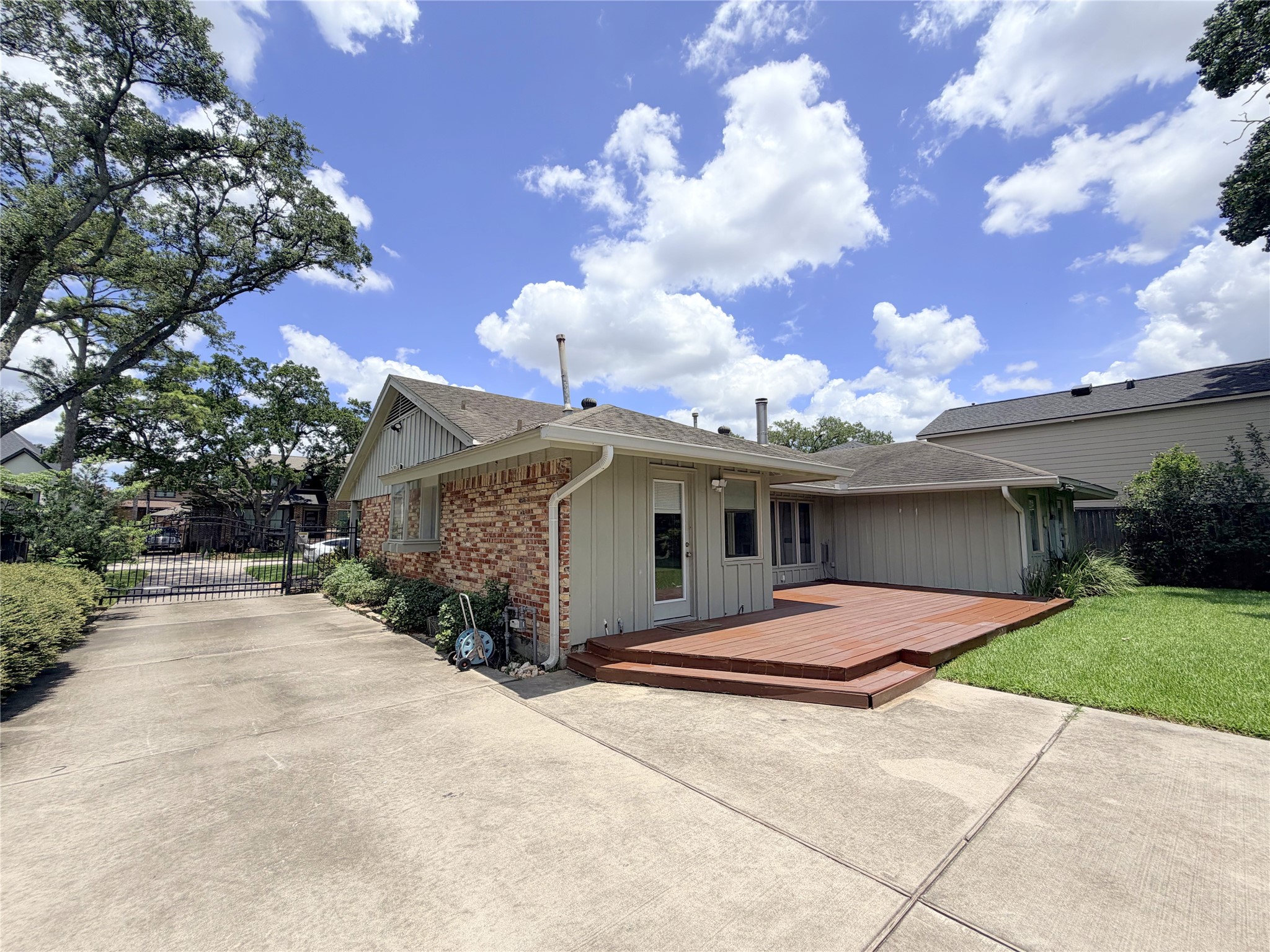 5019 Yarwell Drive Property Photo 35