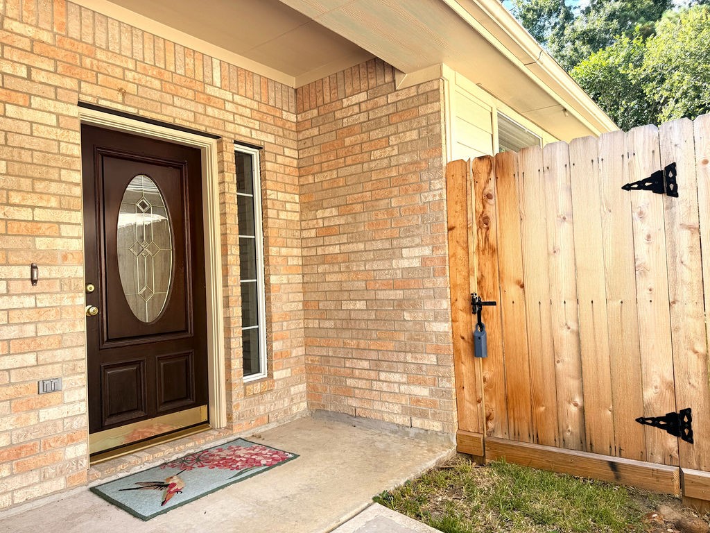 90 Country Gate Property Photo 3
