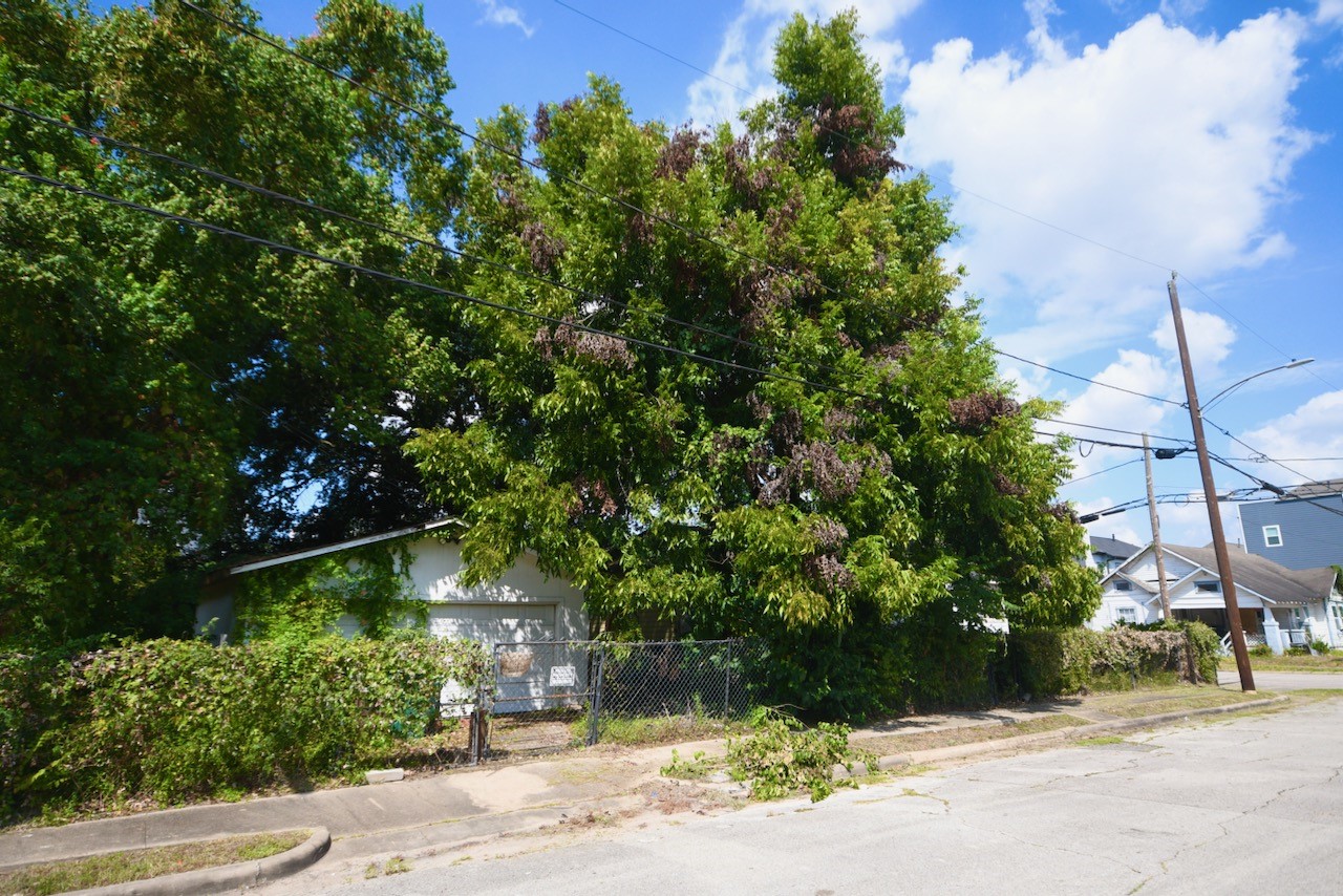 3036 Dennis Street Property Photo 14