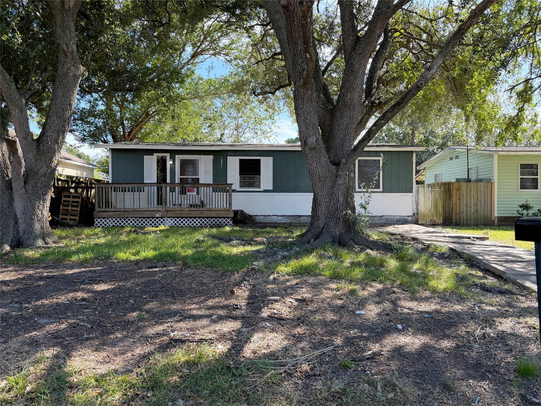 1821 Oriole Drive, League City Tx 77573 Property Photo 1