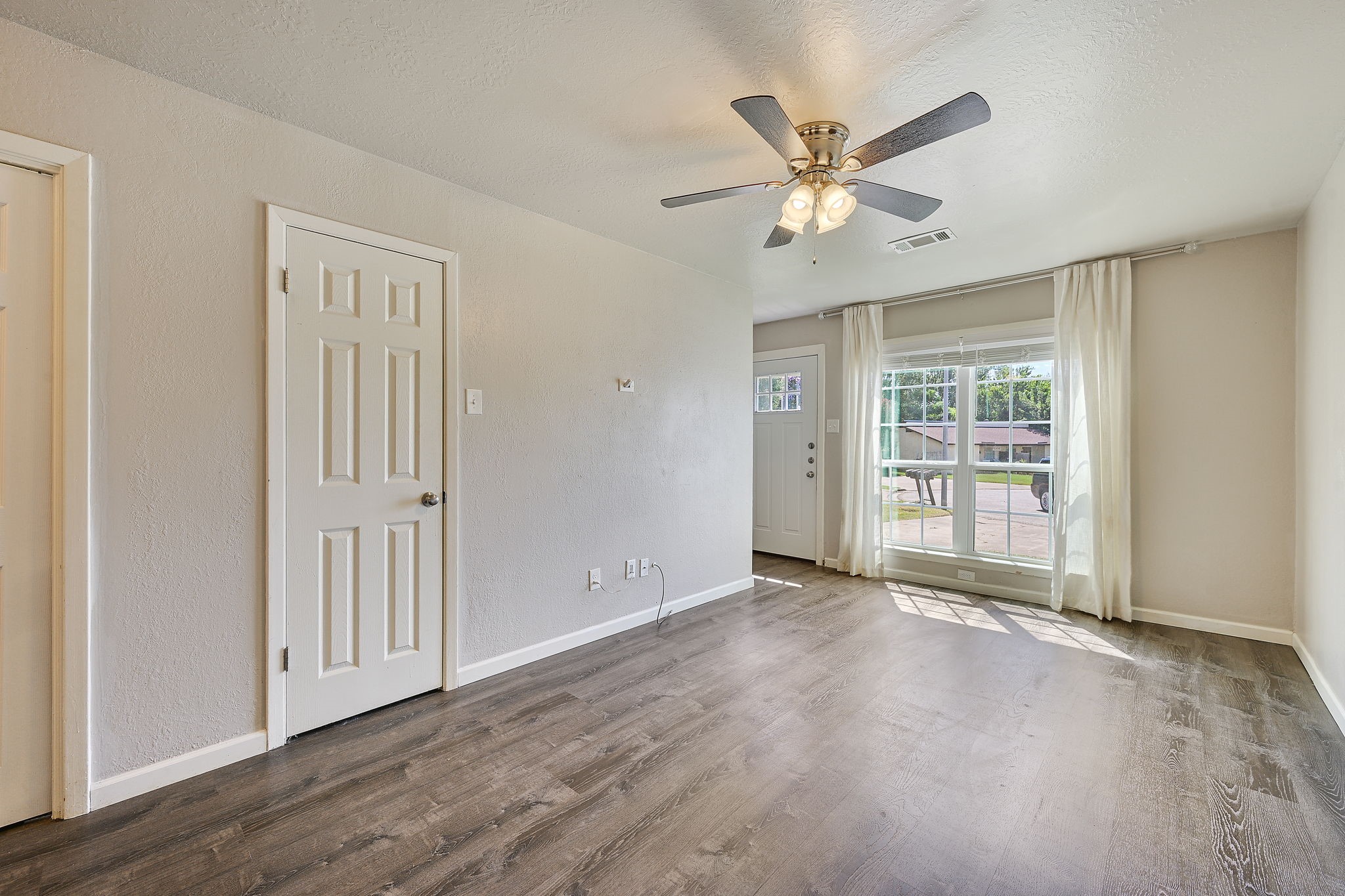 3345 Lodgepole Circle Property Photo 6