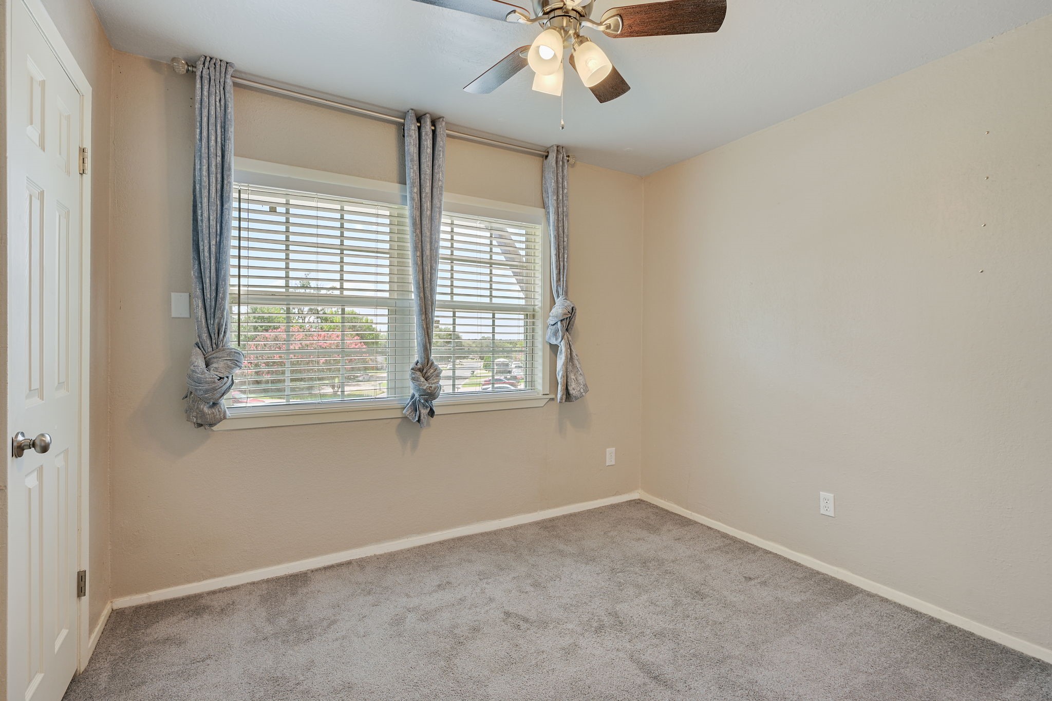 3345 Lodgepole Circle Property Photo 13