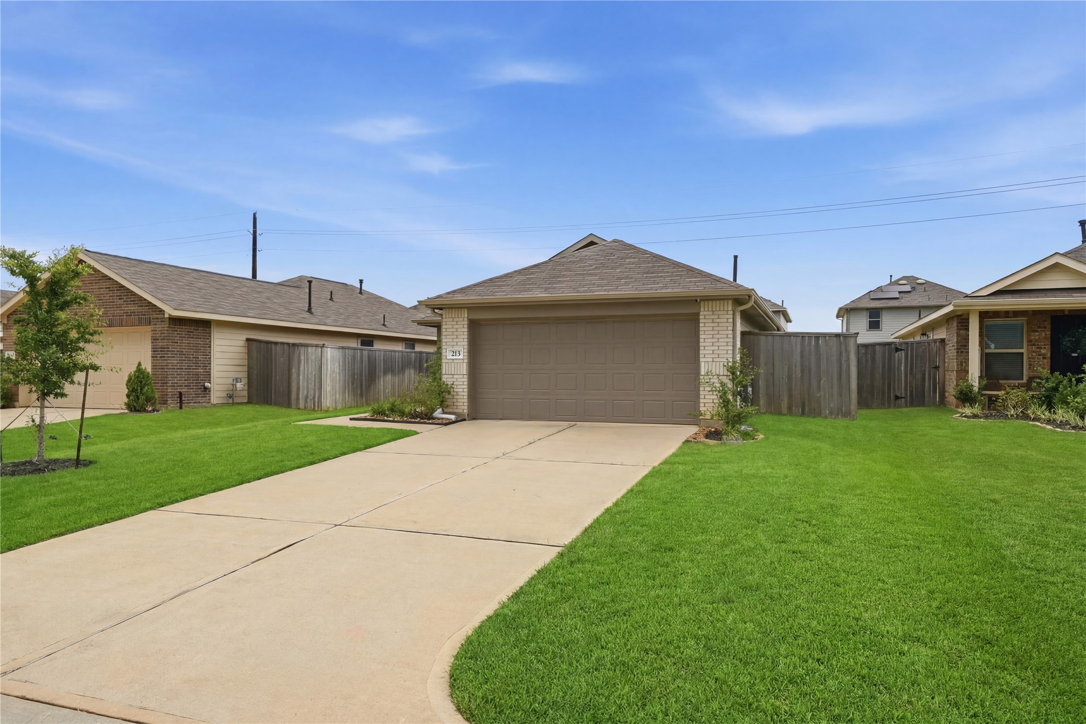 213 Rustic Ridge Circle Property Photo 2