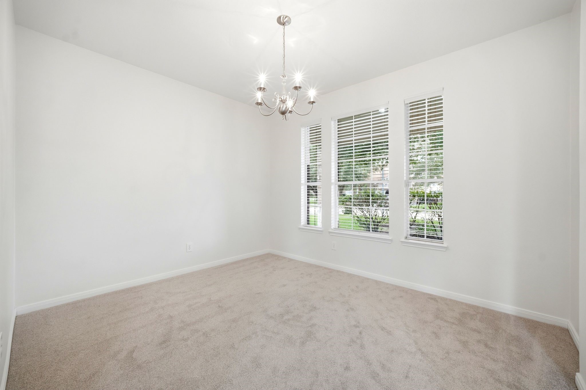 8306 Littlehip Hawthorn Drive Property Photo 6