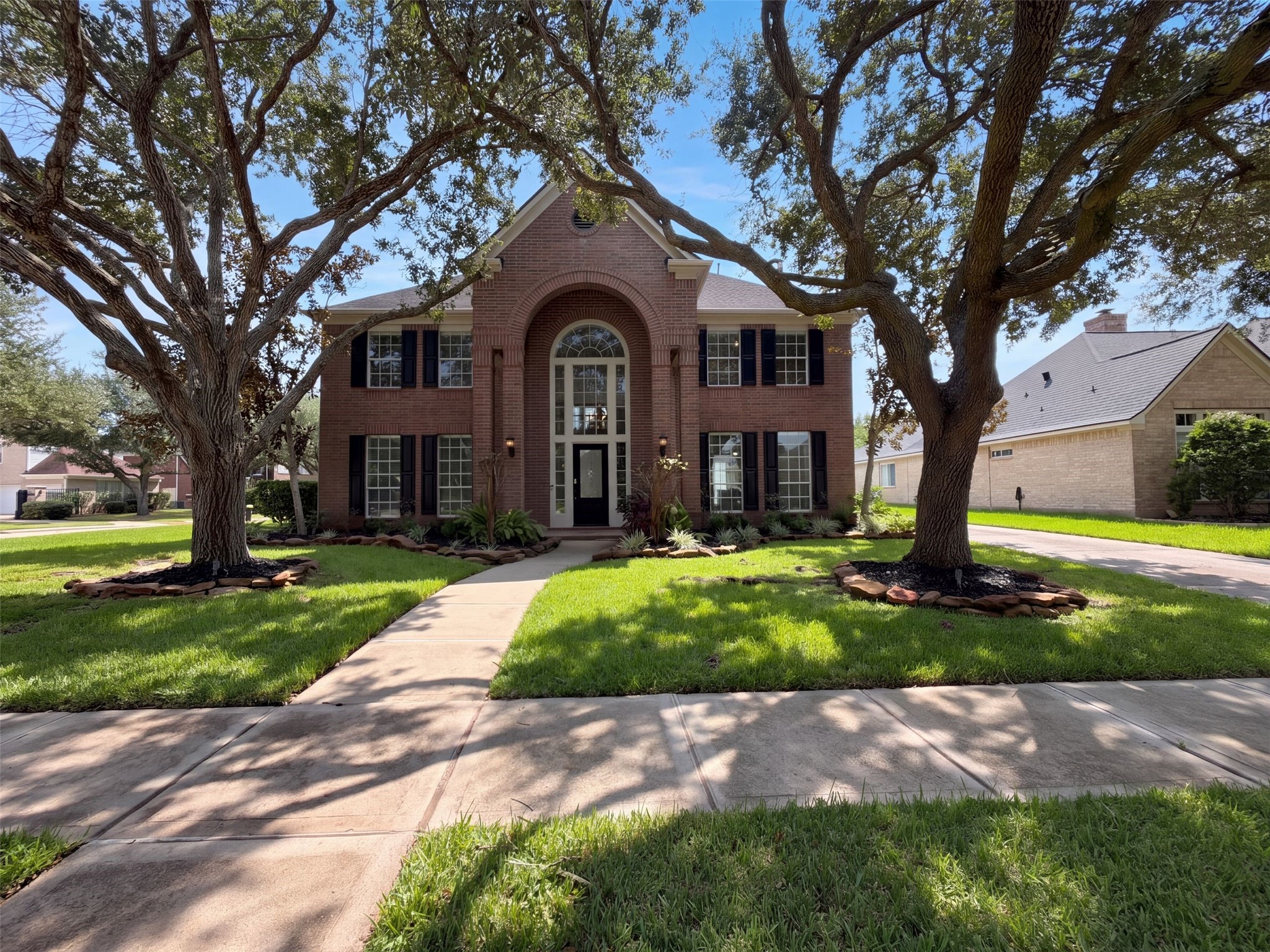 4203 Waterside Court Property Photo 1