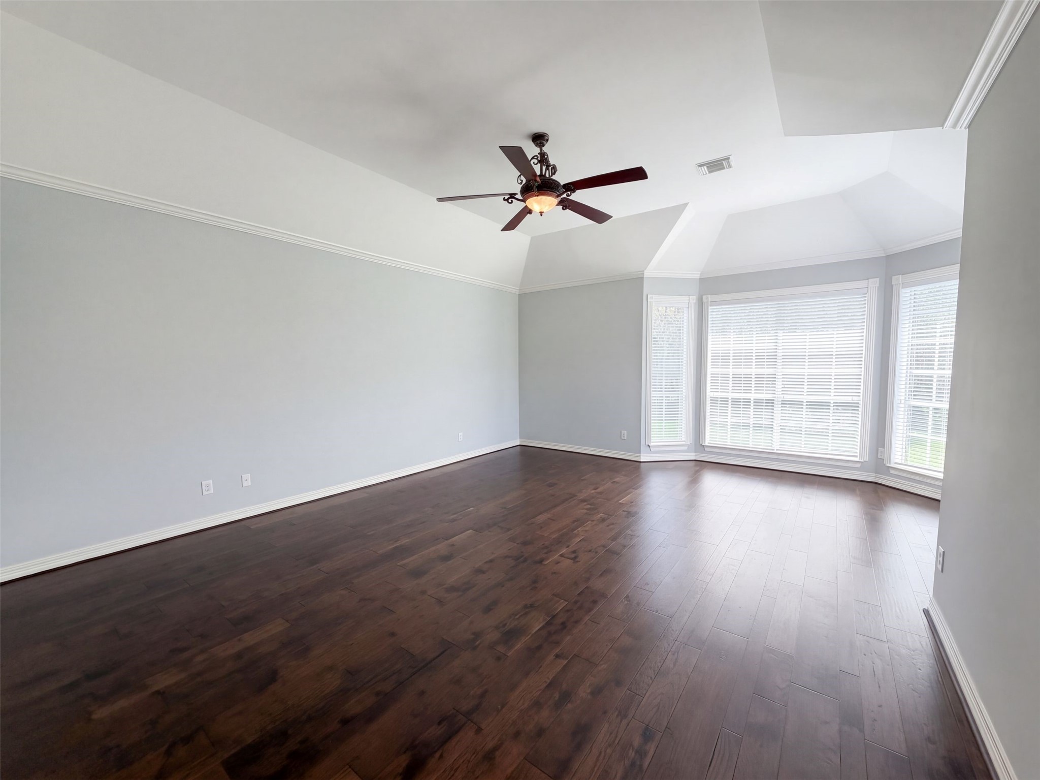 4203 Waterside Court Property Photo 4