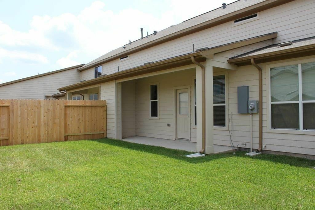 12222 Dona Lane Property Photo 2