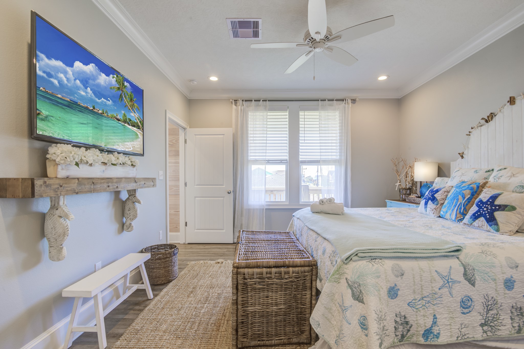 978 Surfview Property Photo 5