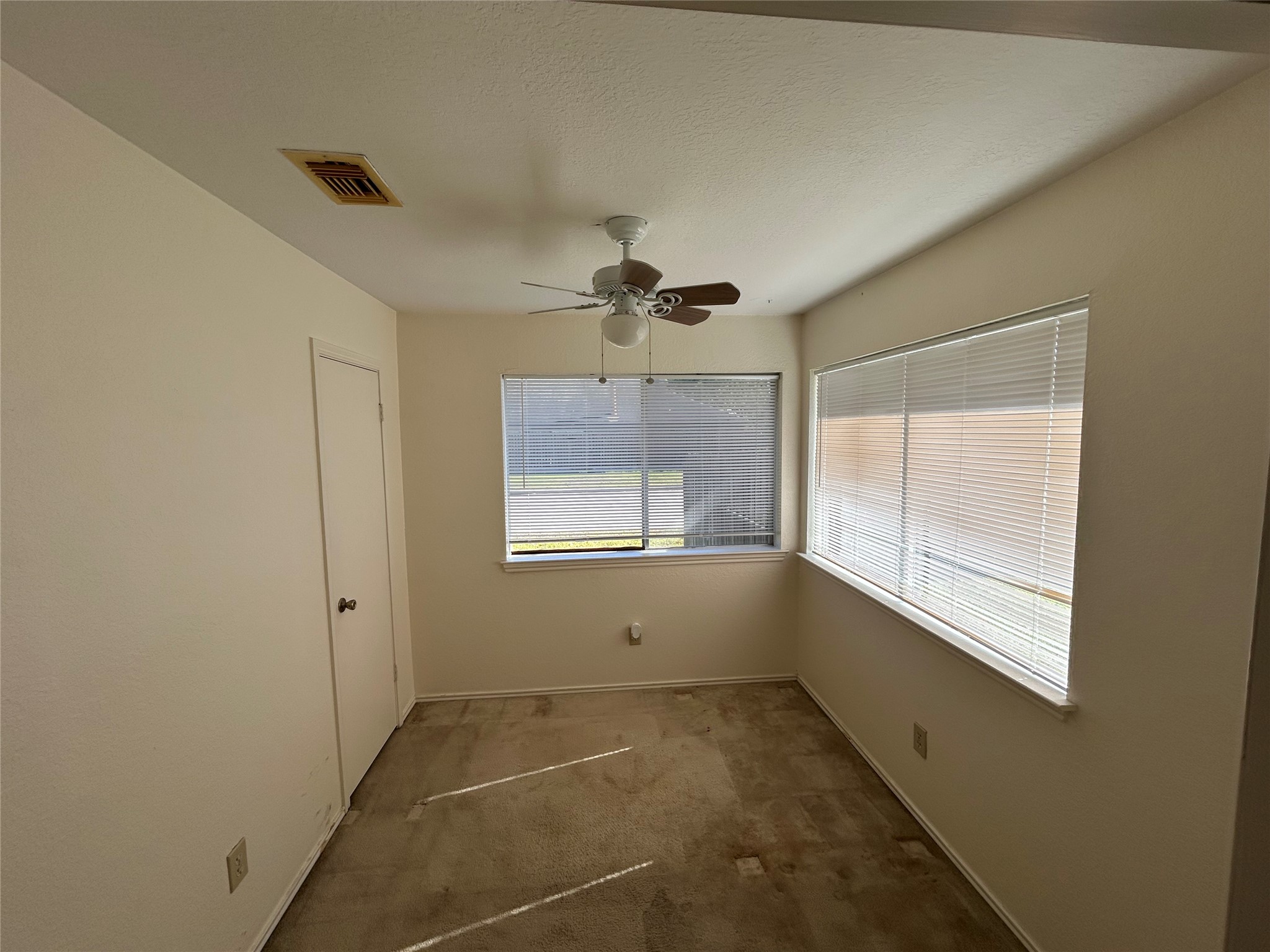 5338 Rivergate Drive Property Photo 11