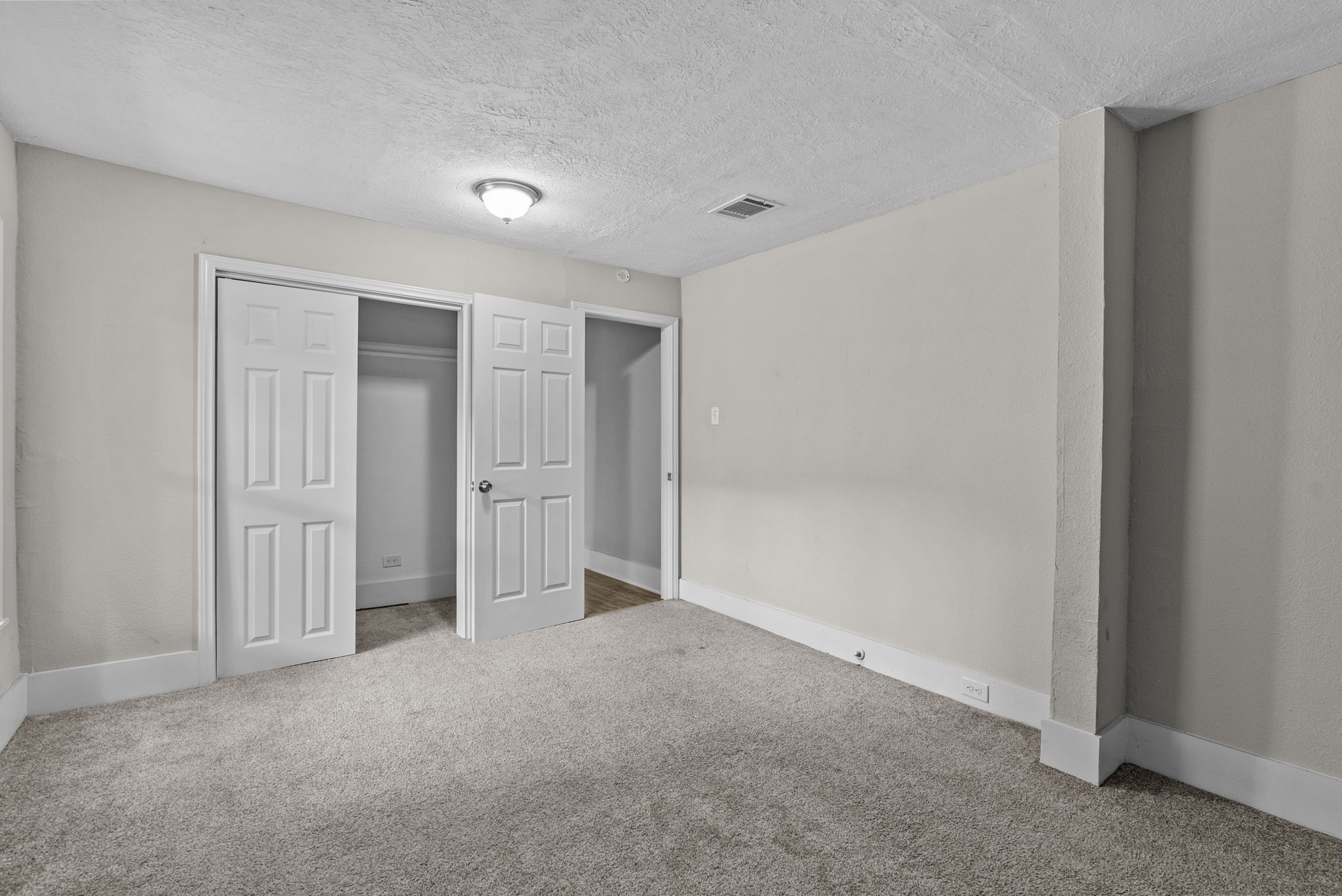 5103 New Orleans Street Property Photo 15