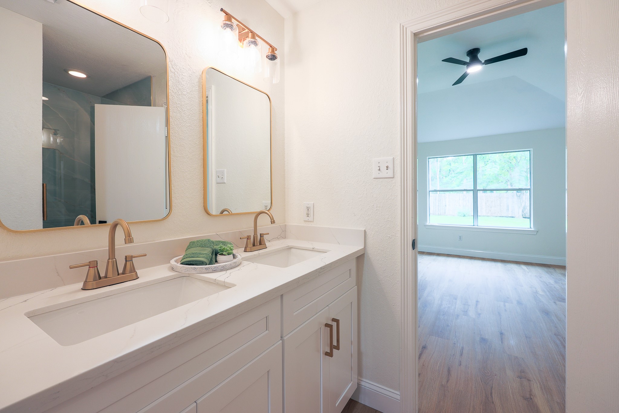 5226 Chasewood Drive Property Photo 6