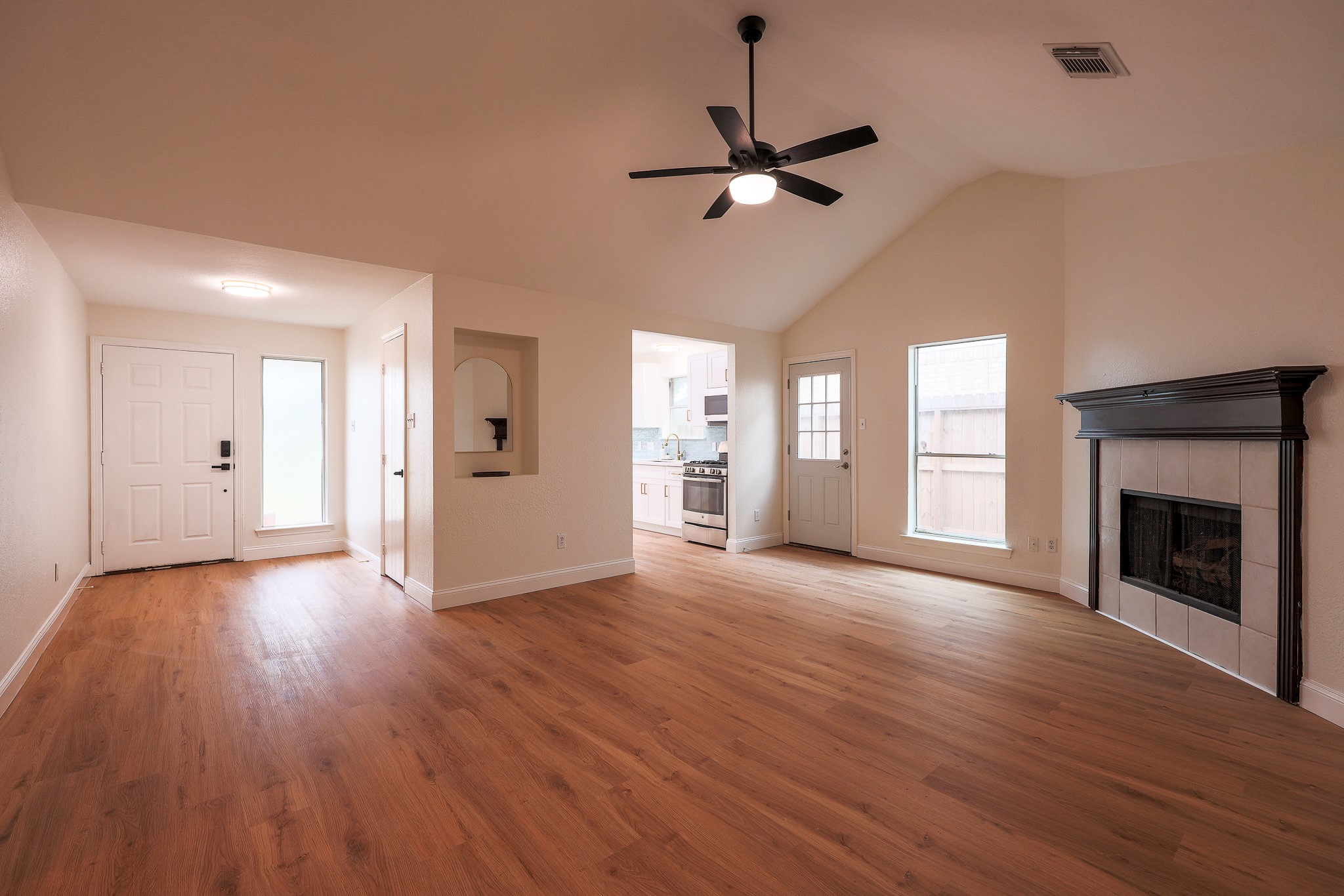 5226 Chasewood Drive Property Photo 10