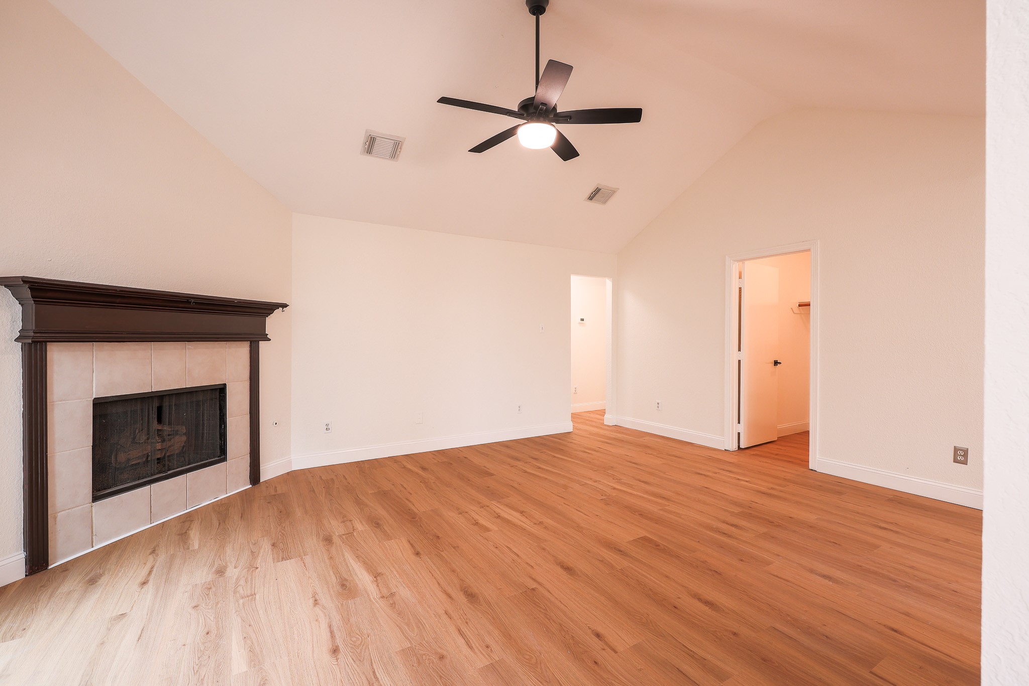 5226 Chasewood Drive Property Photo 11