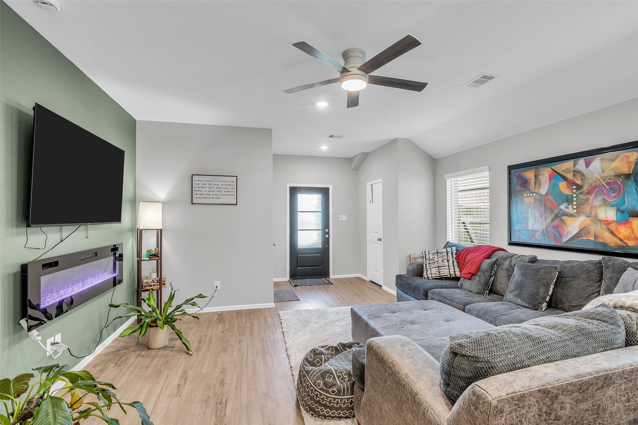 24039 Priano Forest Drive Property Photo 8
