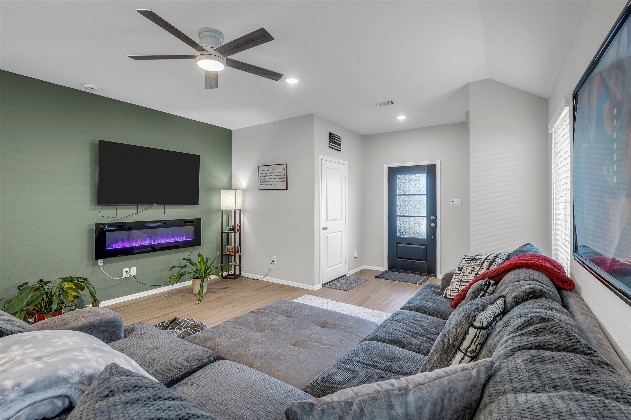 24039 Priano Forest Drive Property Photo 25