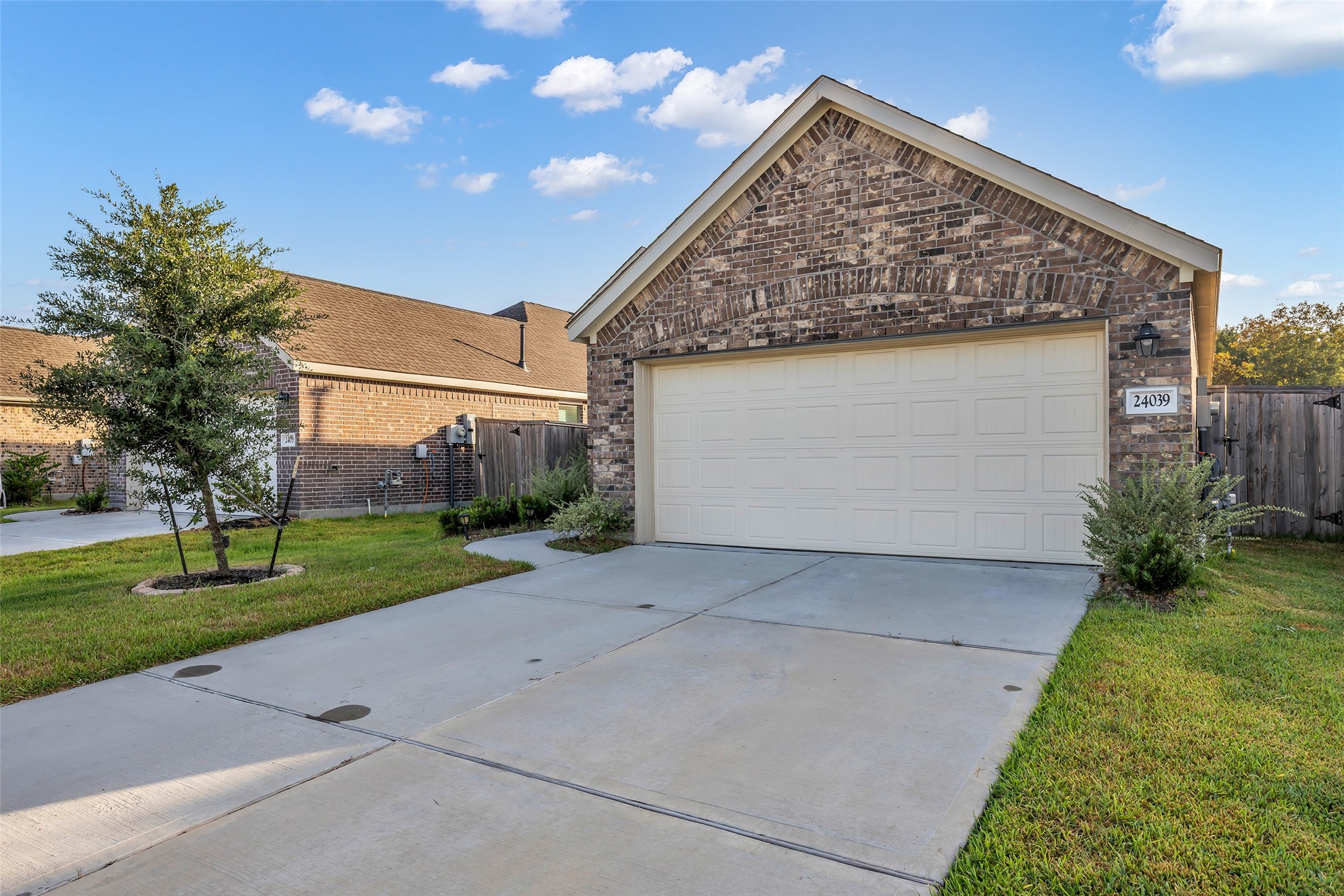 24039 Priano Forest Drive Property Photo 32