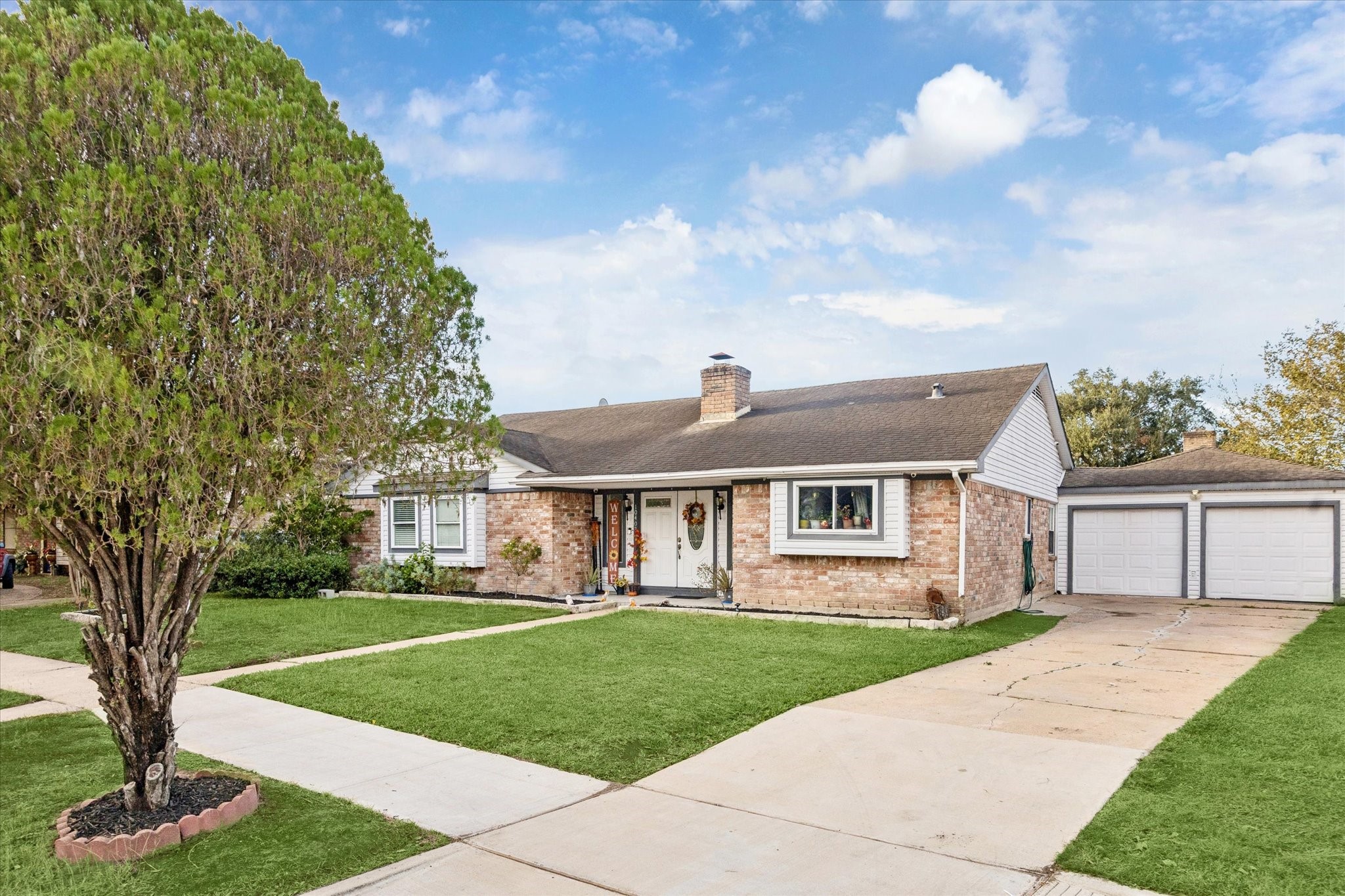 10402 Huntington Point Drive Property Photo 3