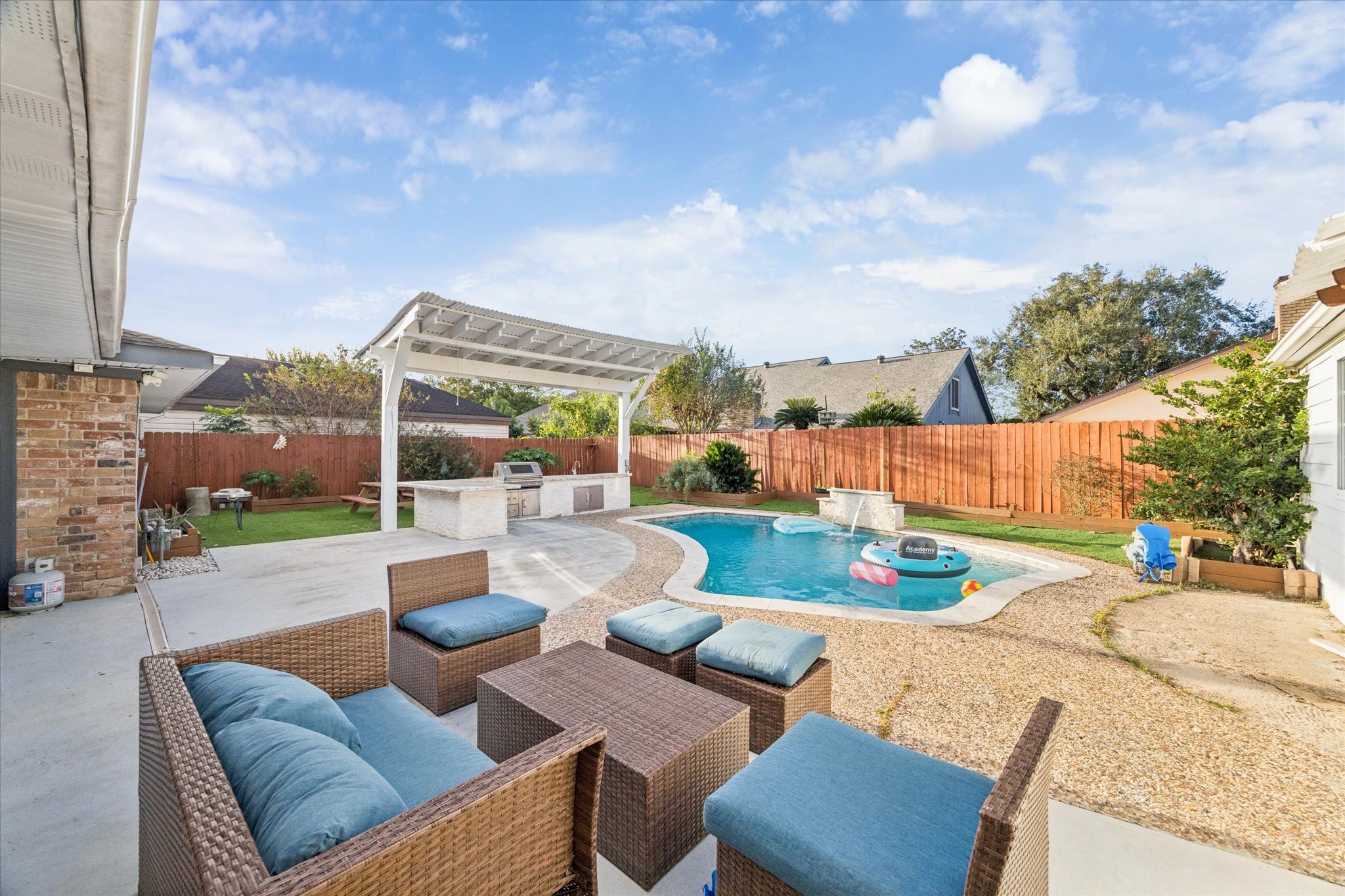 10402 Huntington Point Drive Property Photo 15