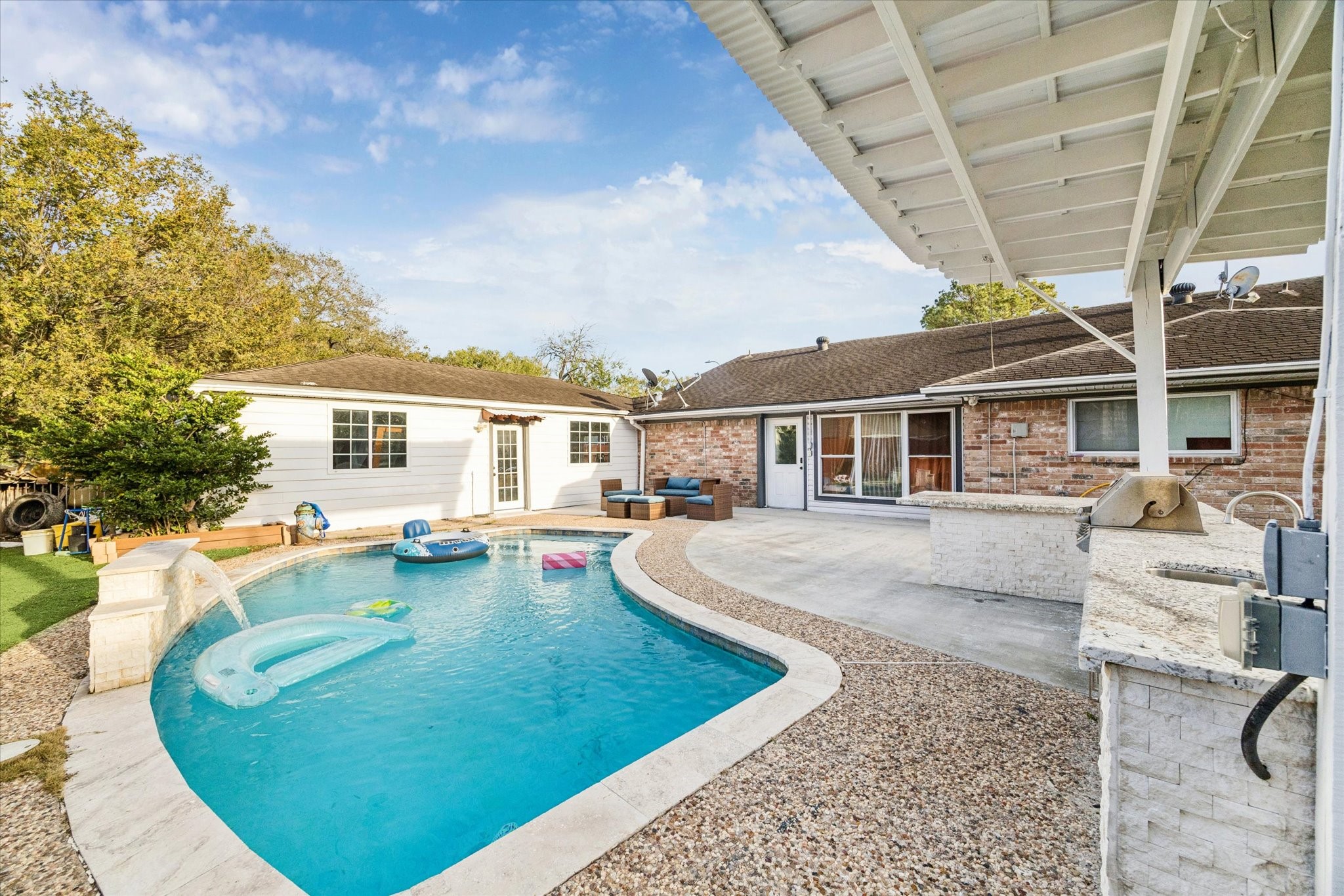 10402 Huntington Point Drive Property Photo 17