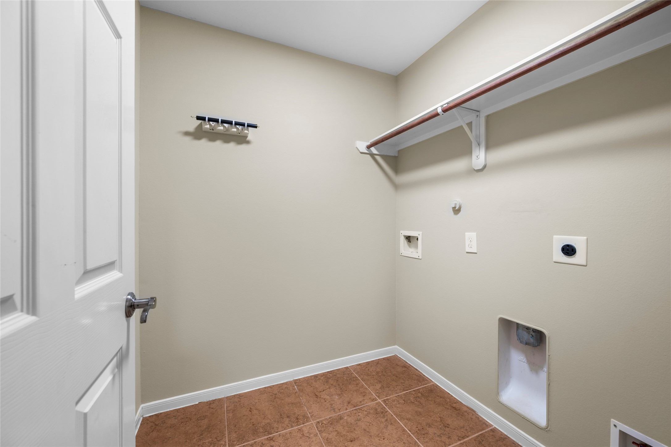 5610 Walcott Mills Drive Property Photo 31