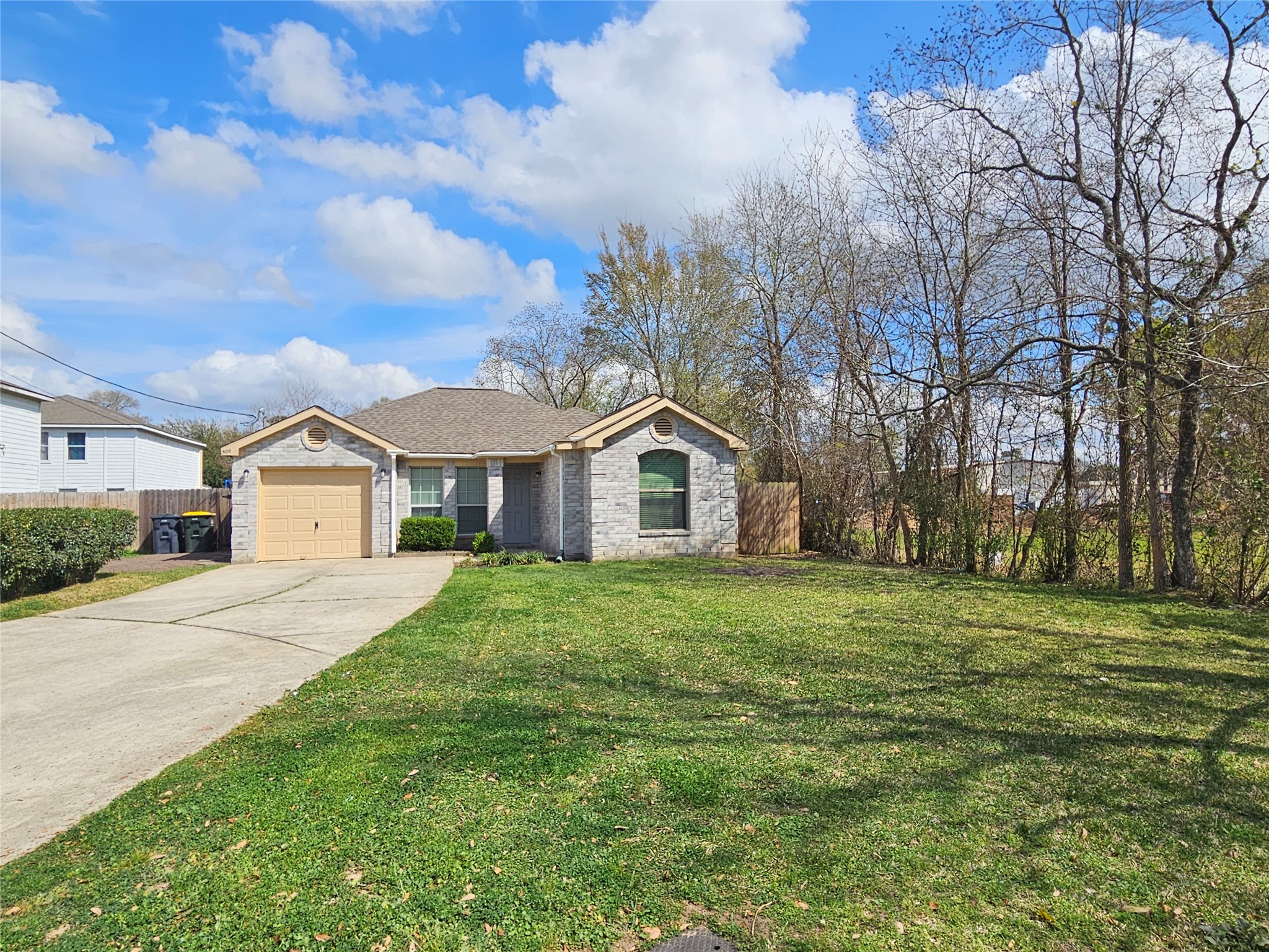500 Birch Cluster Court Property Photo 2