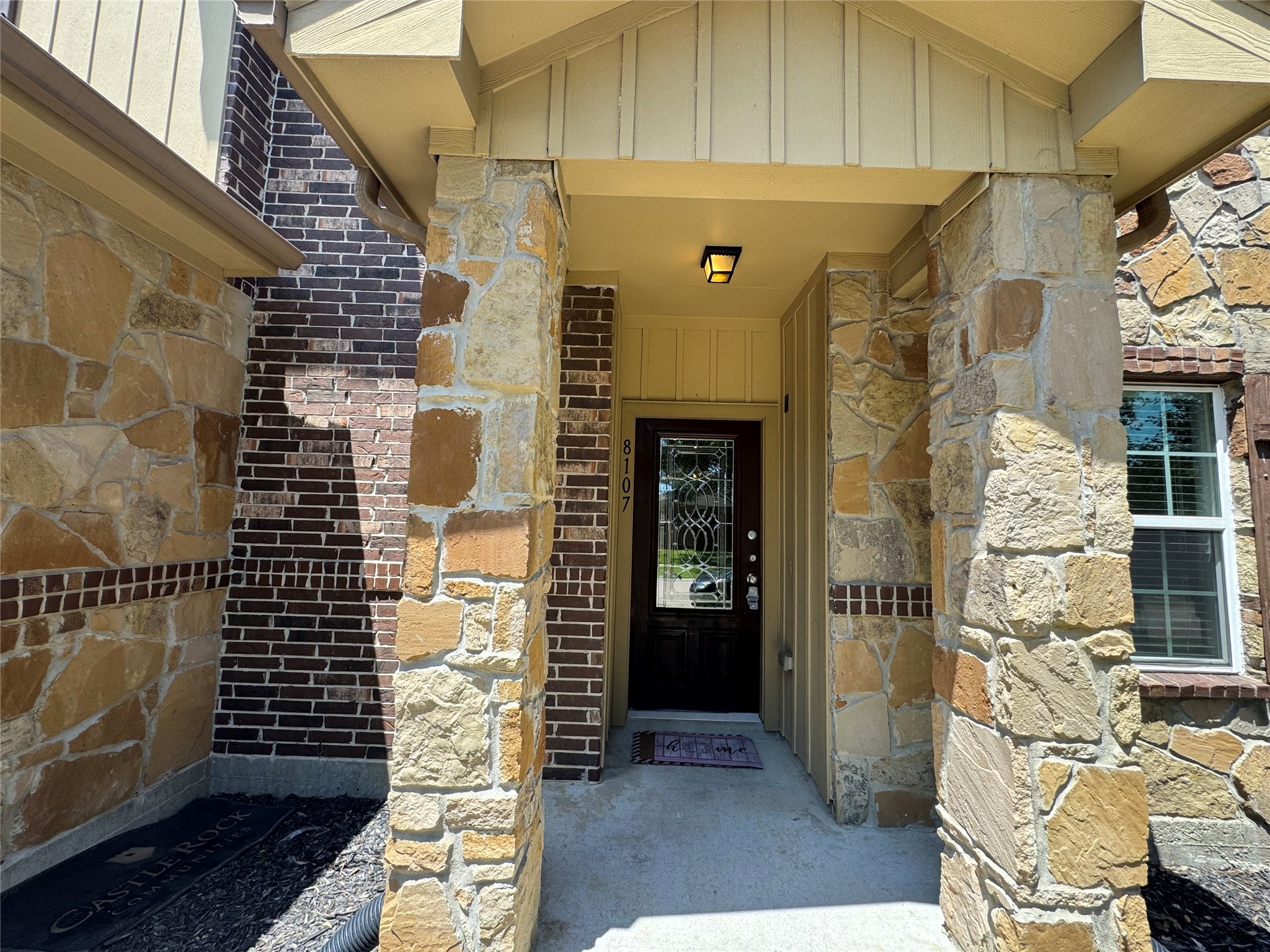 8107 Gran Villa Drive Property Photo 4
