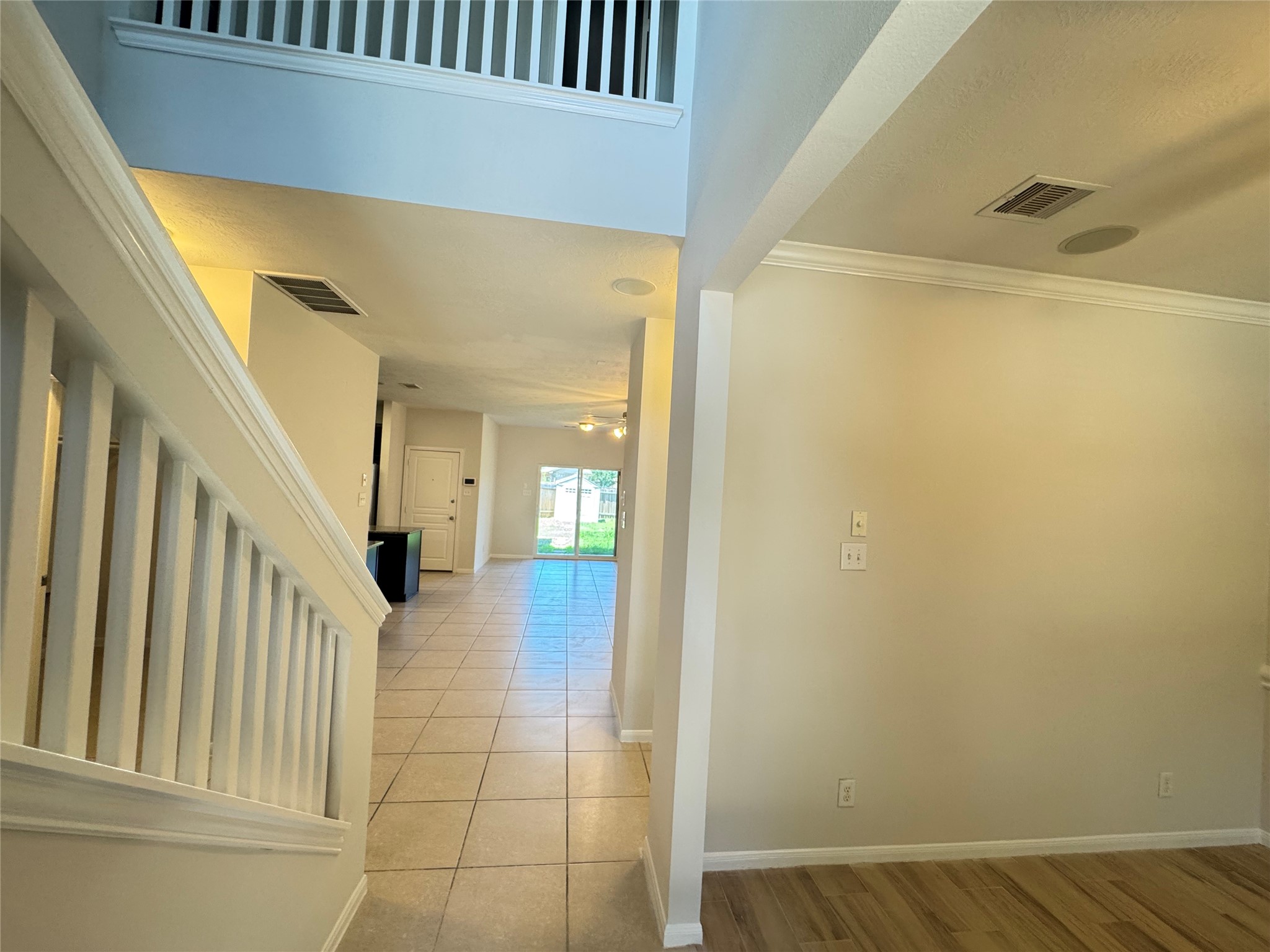 8107 Gran Villa Drive Property Photo 5