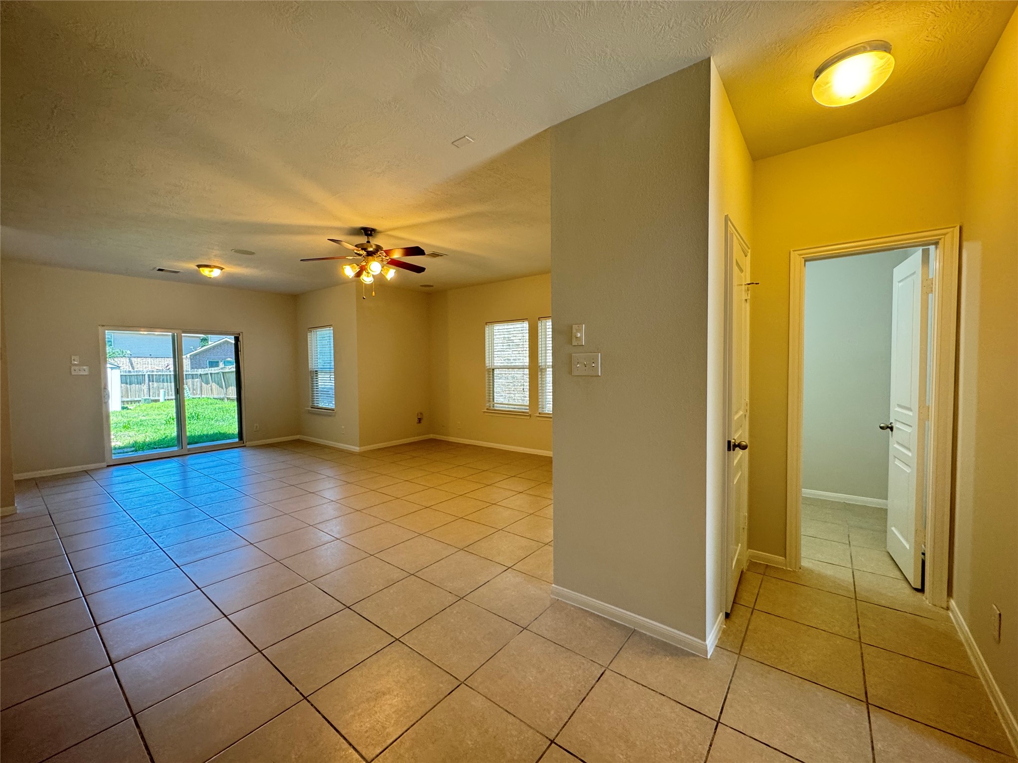 8107 Gran Villa Drive Property Photo 8