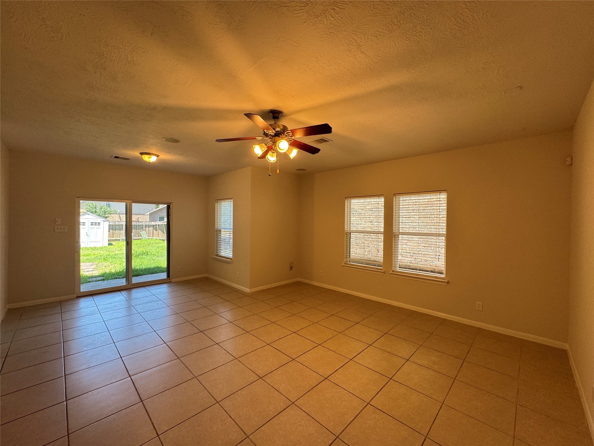 8107 Gran Villa Drive Property Photo 12