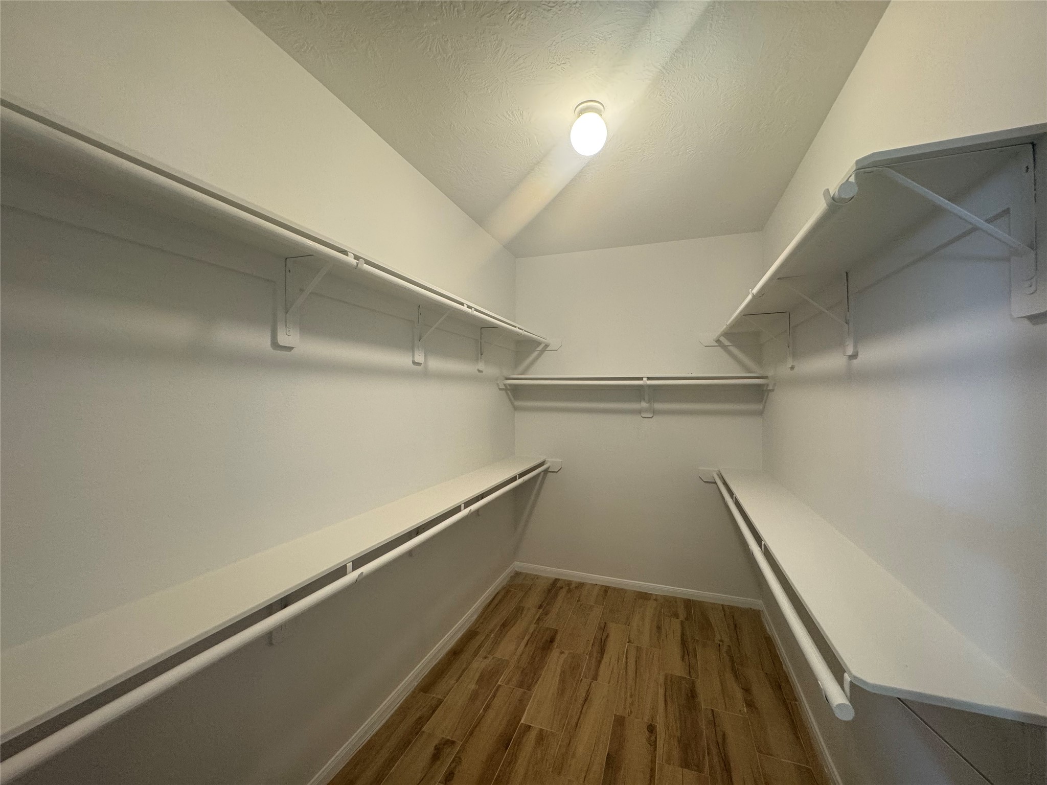 8107 Gran Villa Drive Property Photo 26