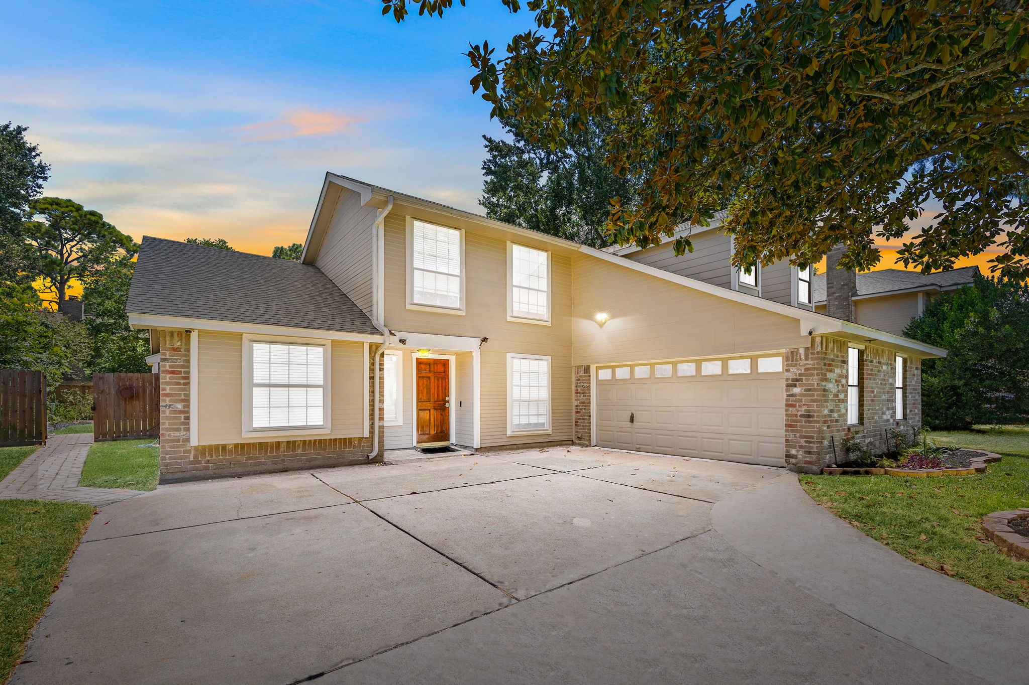 21635 Park Brook Drive Property Photo 2