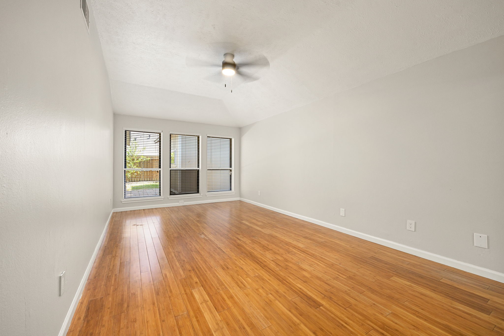 21635 Park Brook Drive Property Photo 22