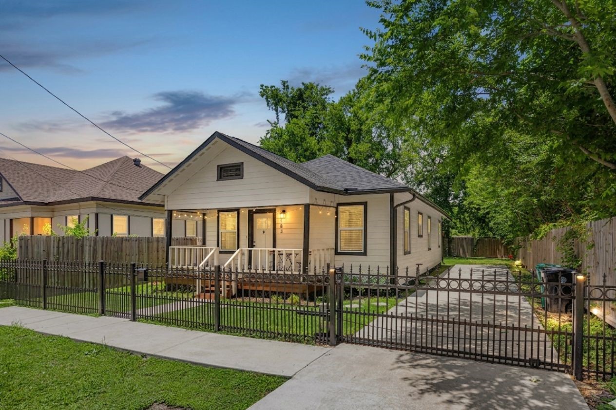 4103 New Orleans Street Property Photo 2