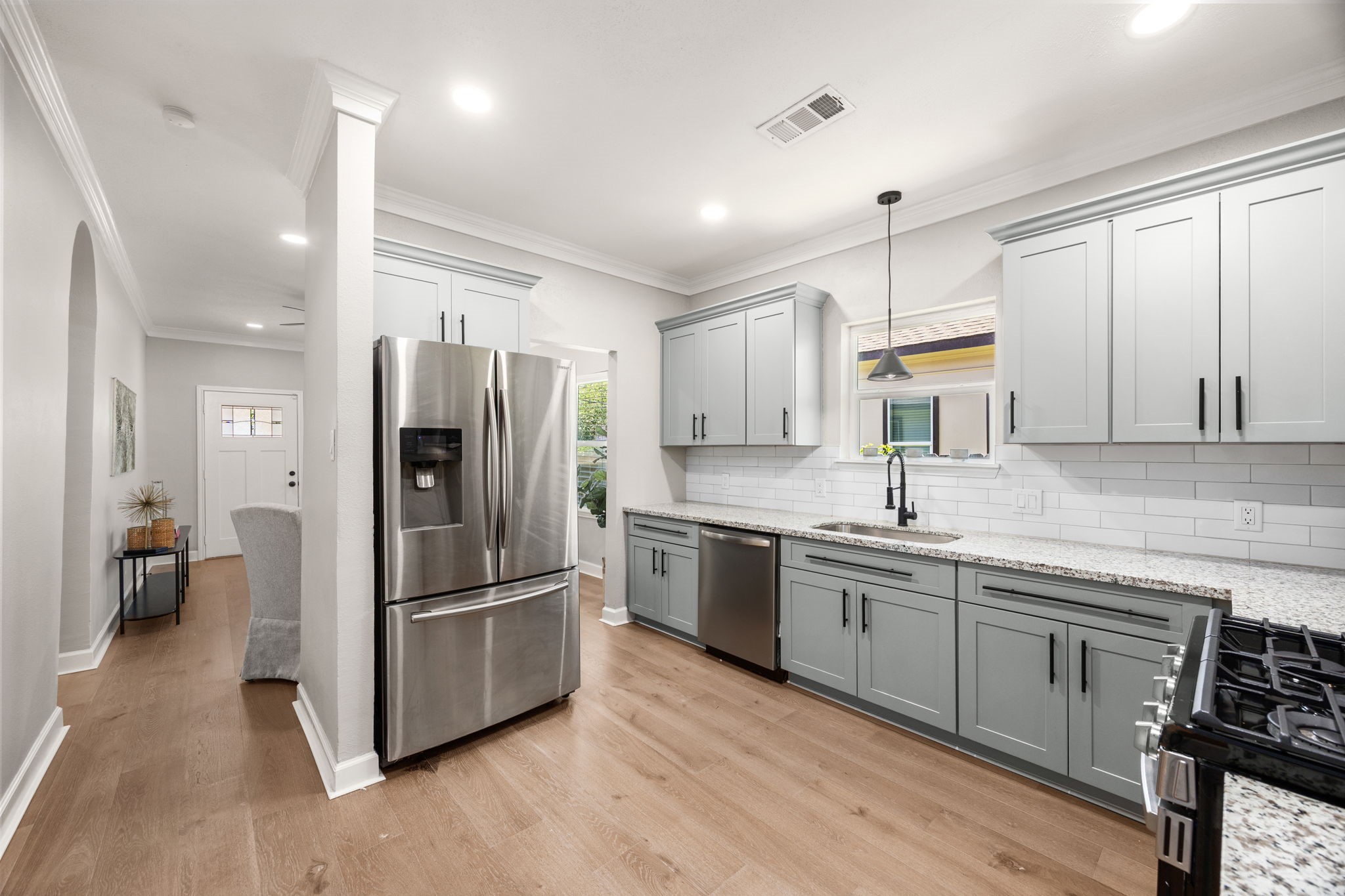 4103 New Orleans Street Property Photo 7