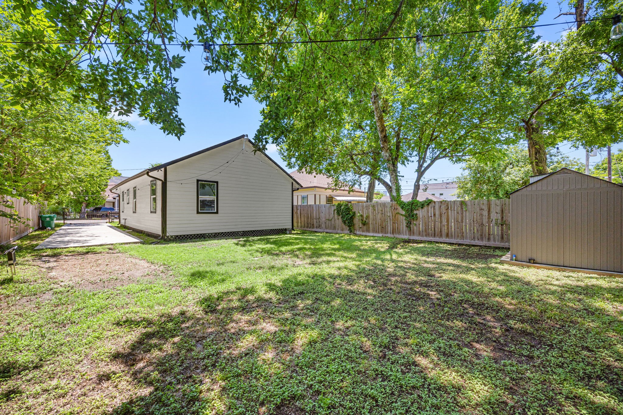 4103 New Orleans Street Property Photo 18